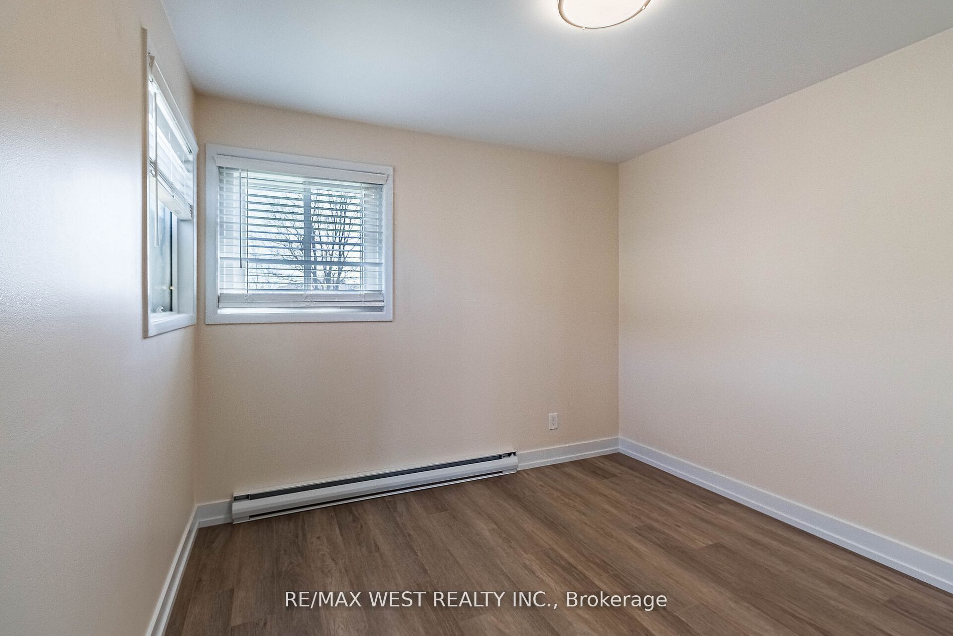 7 Highland Hill Property Photo 12