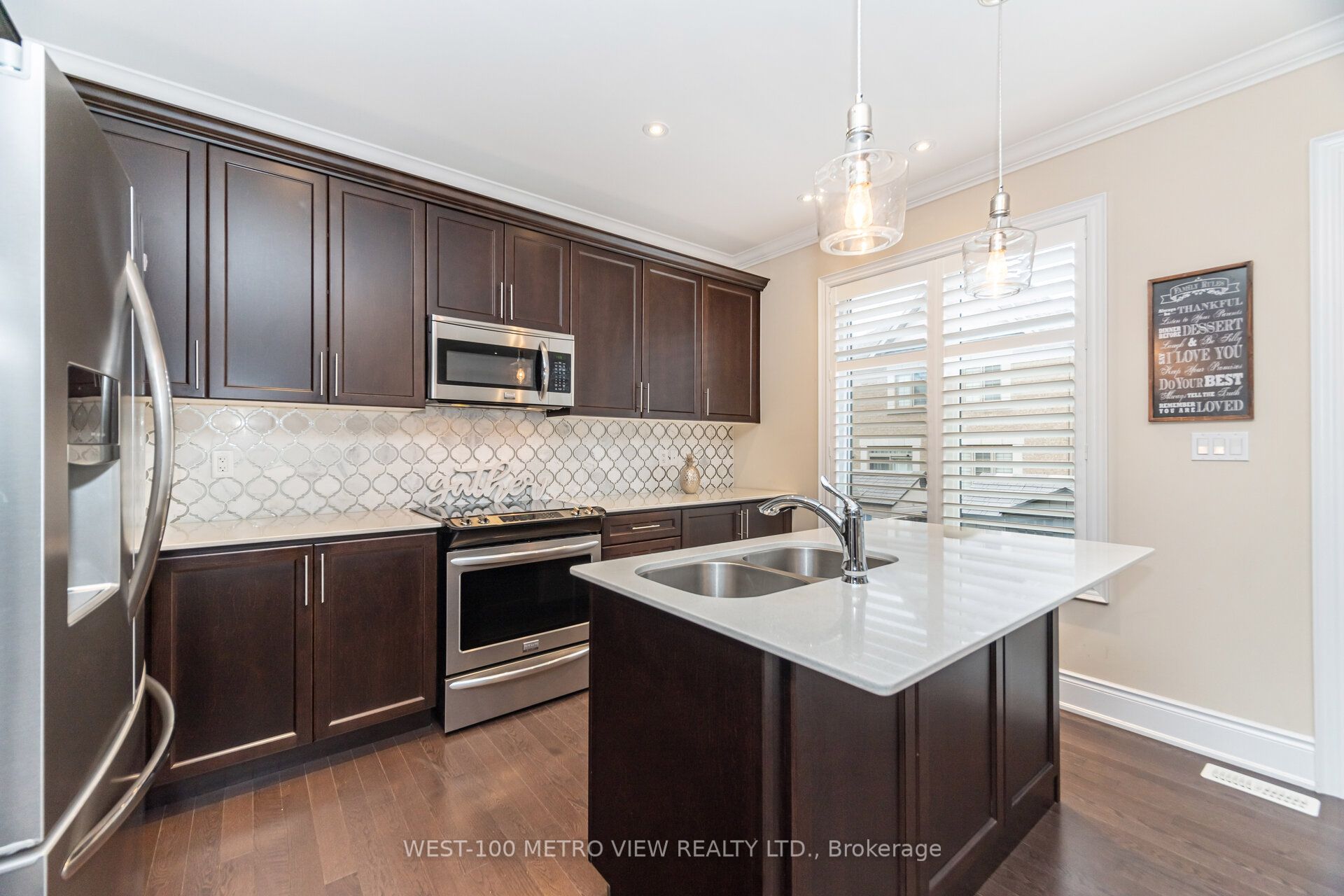 4 Ivor Crescent Property Photo 10