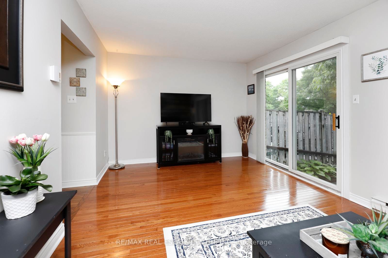 341 Wilson Drive 3 Property Photo 7