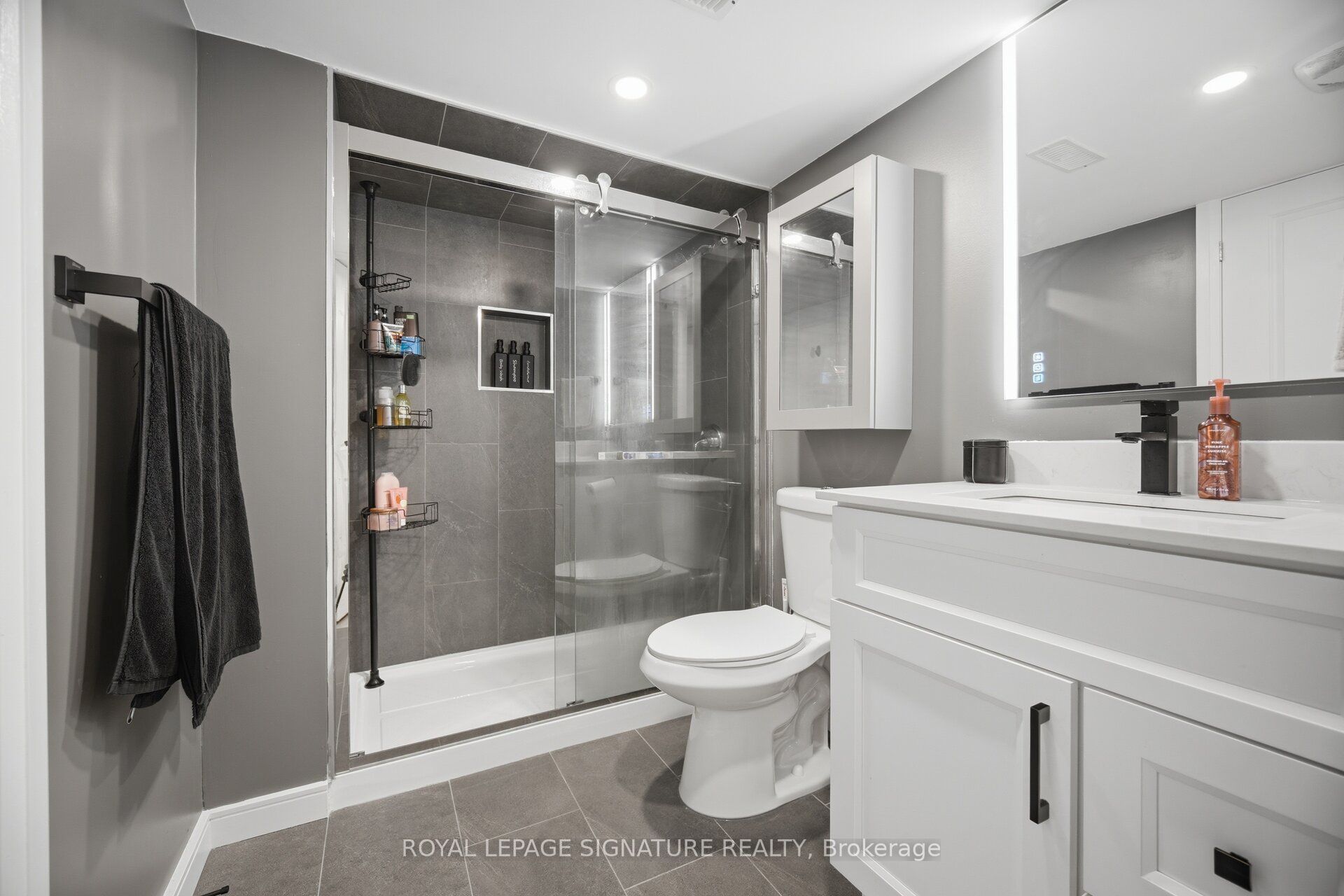 721 Reece Court Property Photo 45