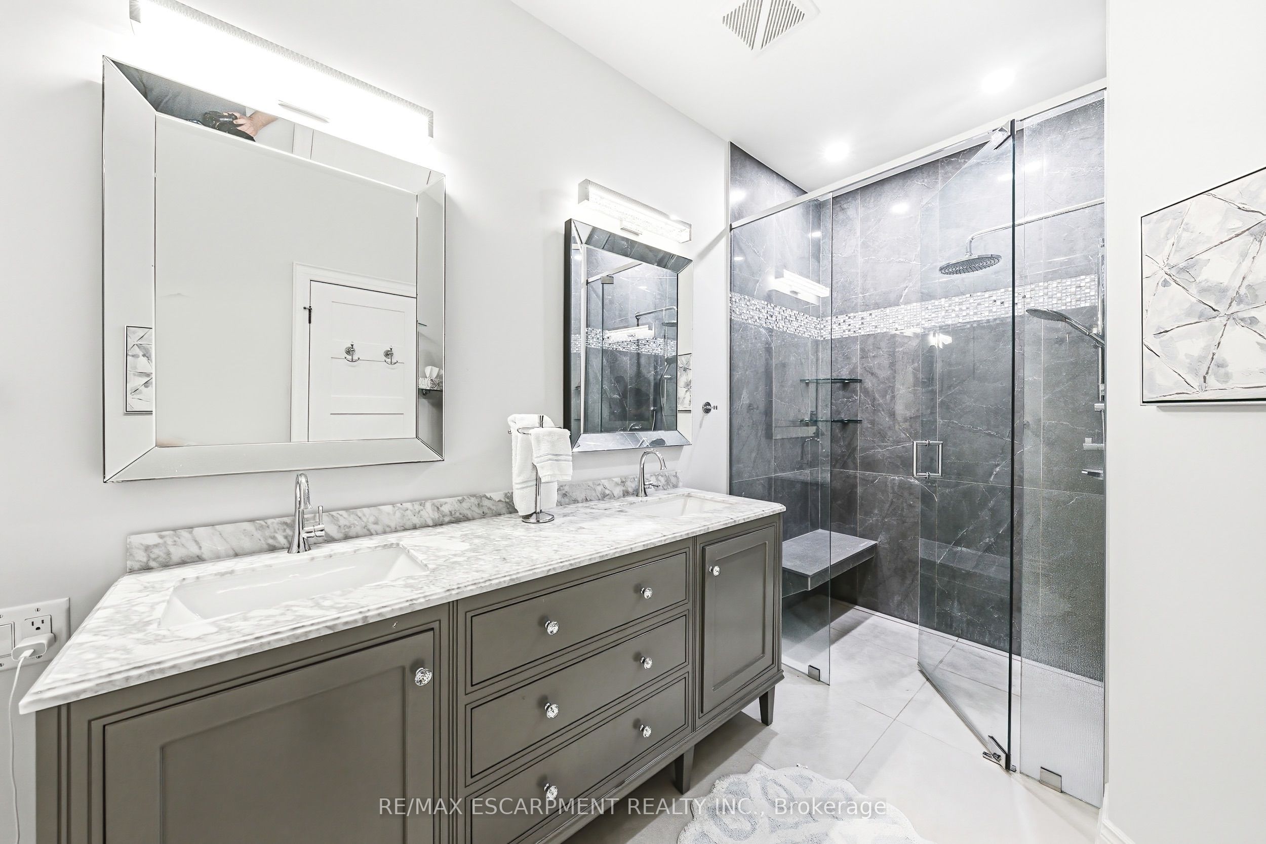 4220 Sarazen Drive 7 Property Photo 16