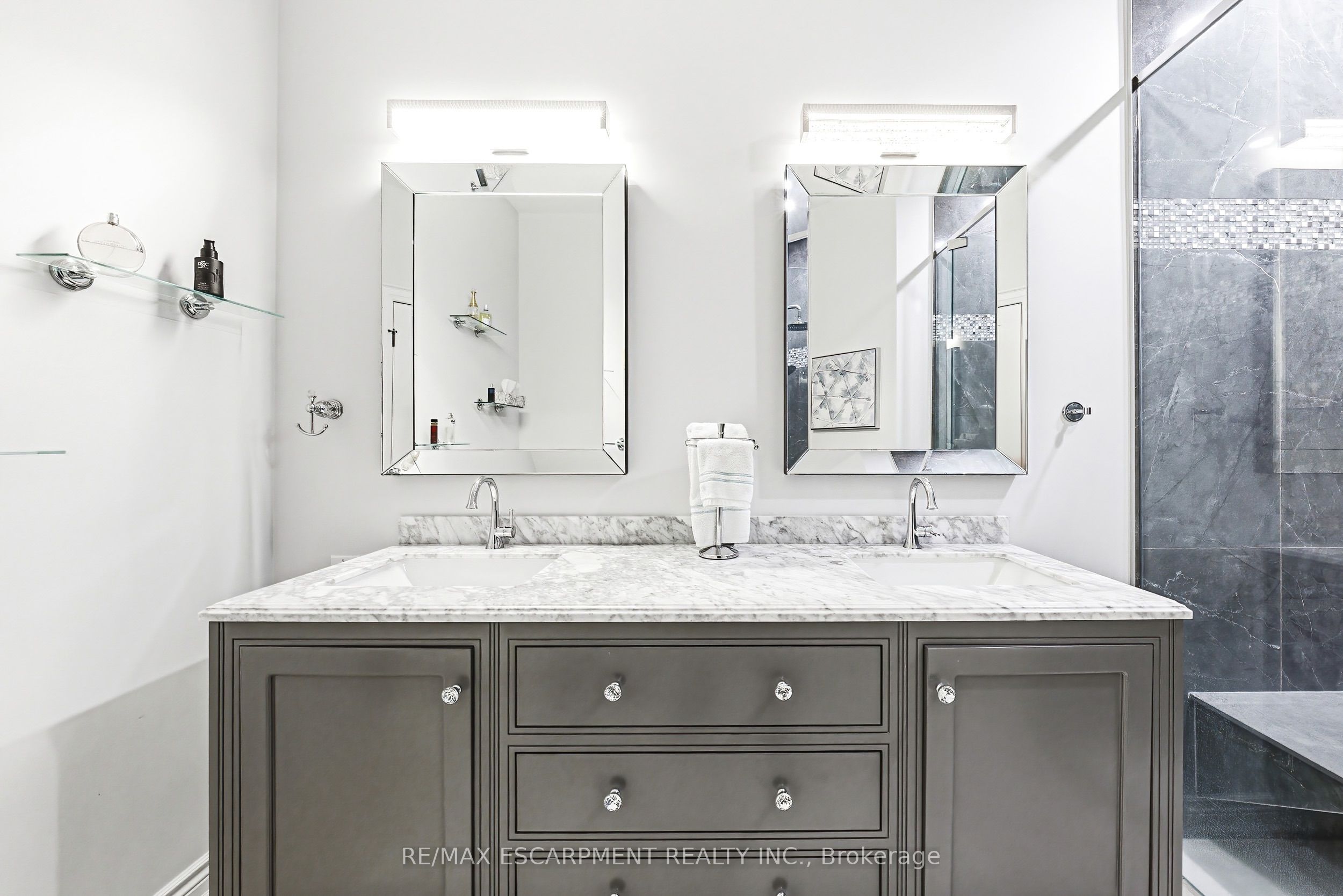4220 Sarazen Drive 7 Property Photo 17