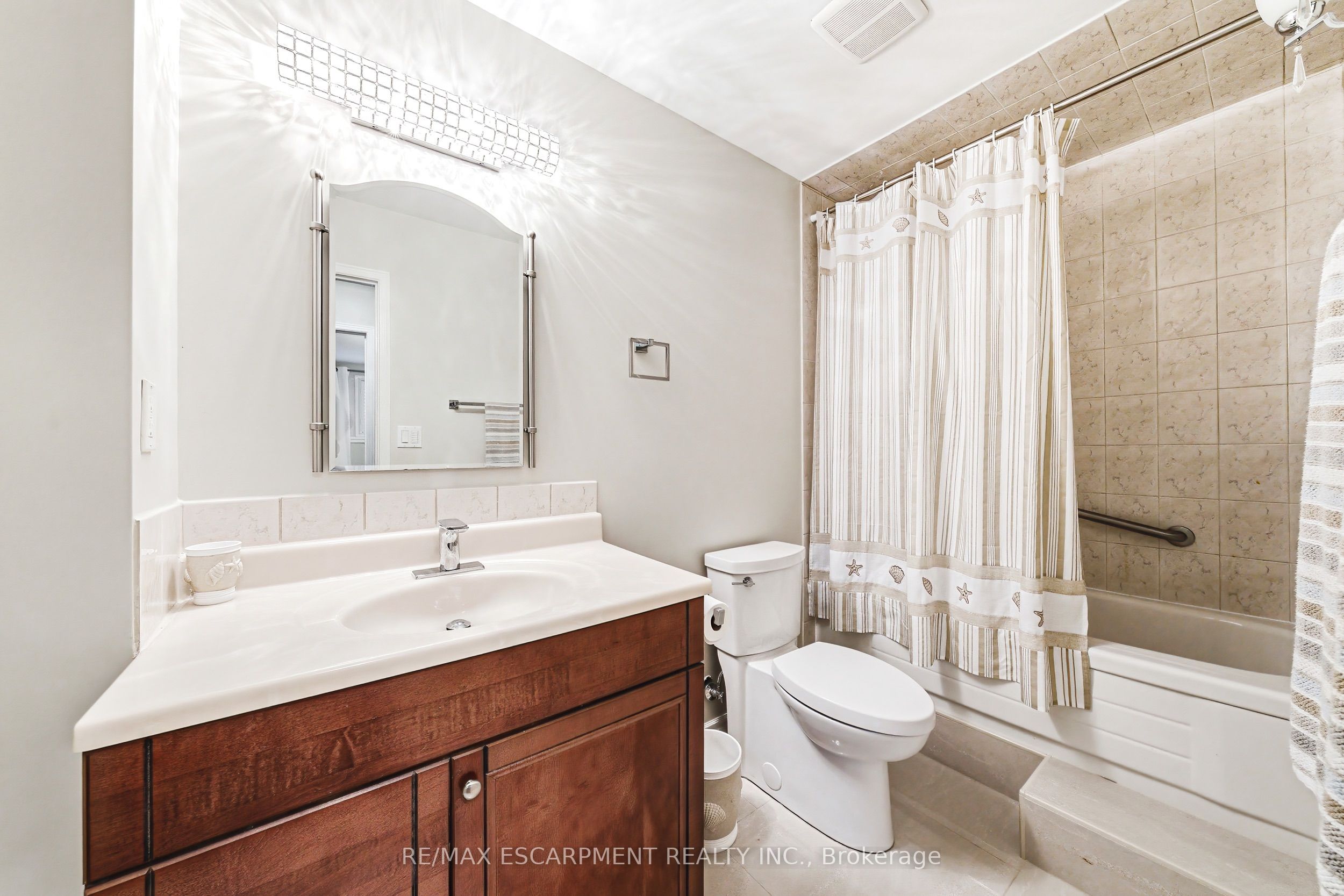 4220 Sarazen Drive 7 Property Photo 27