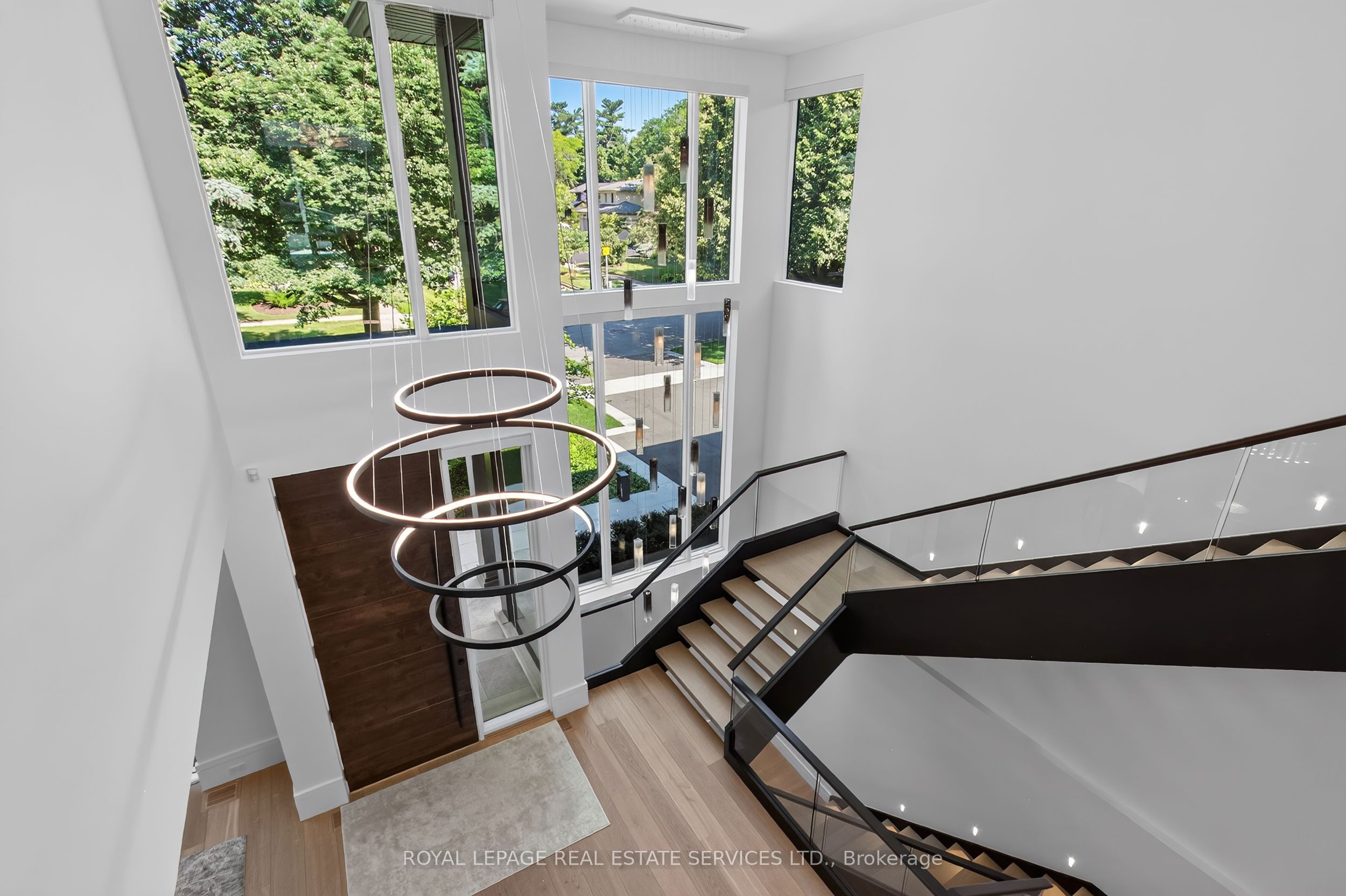 1472 Oakhill Drive Property Photo 19