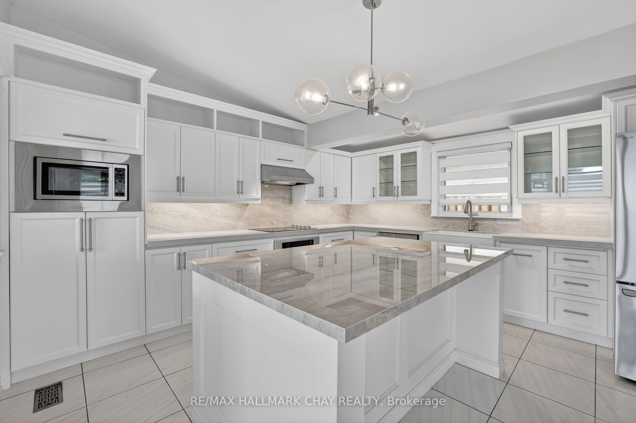 80 Beaumonde Heights Drive Upper Property Photo 14