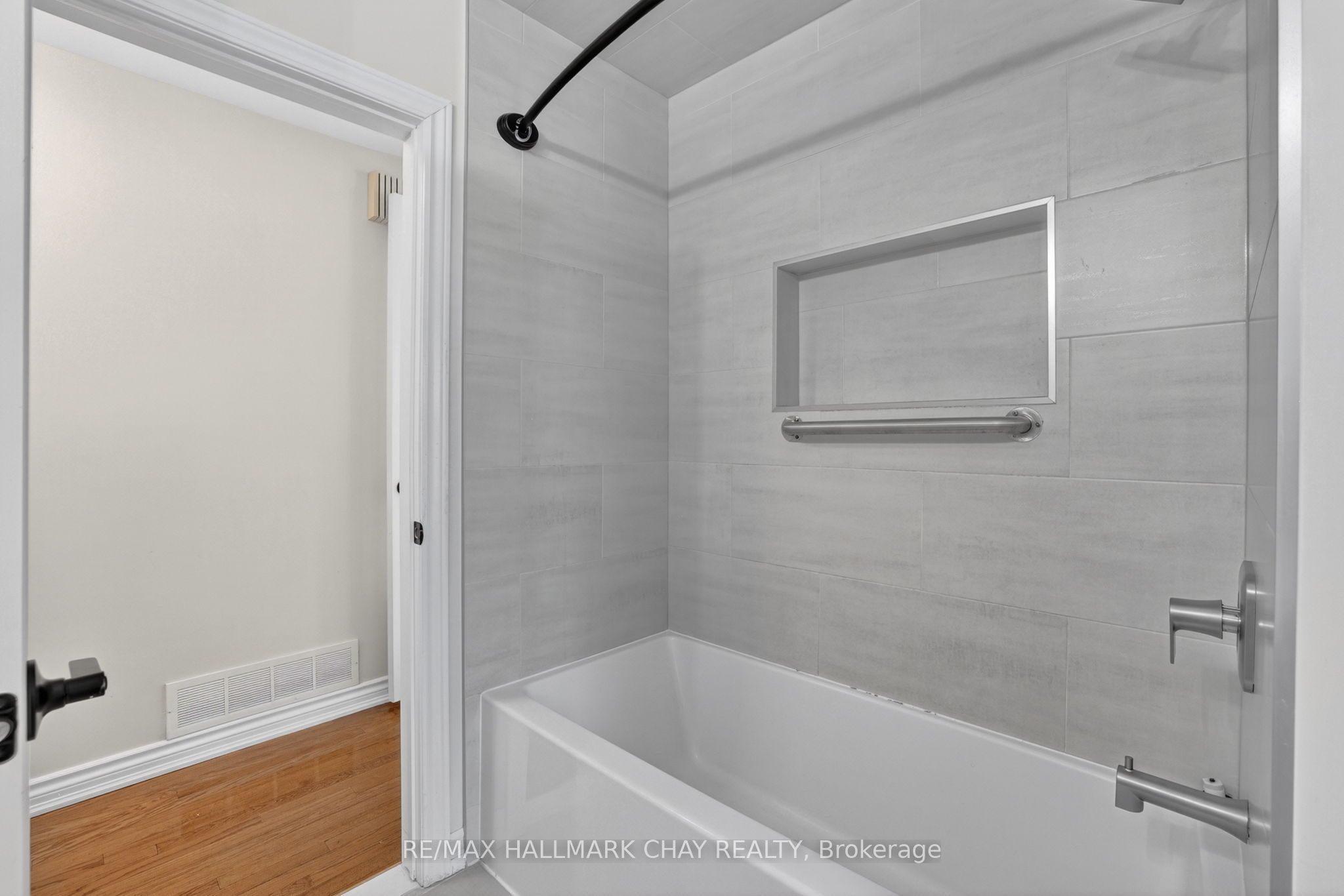 80 Beaumonde Heights Drive Upper Property Photo 31