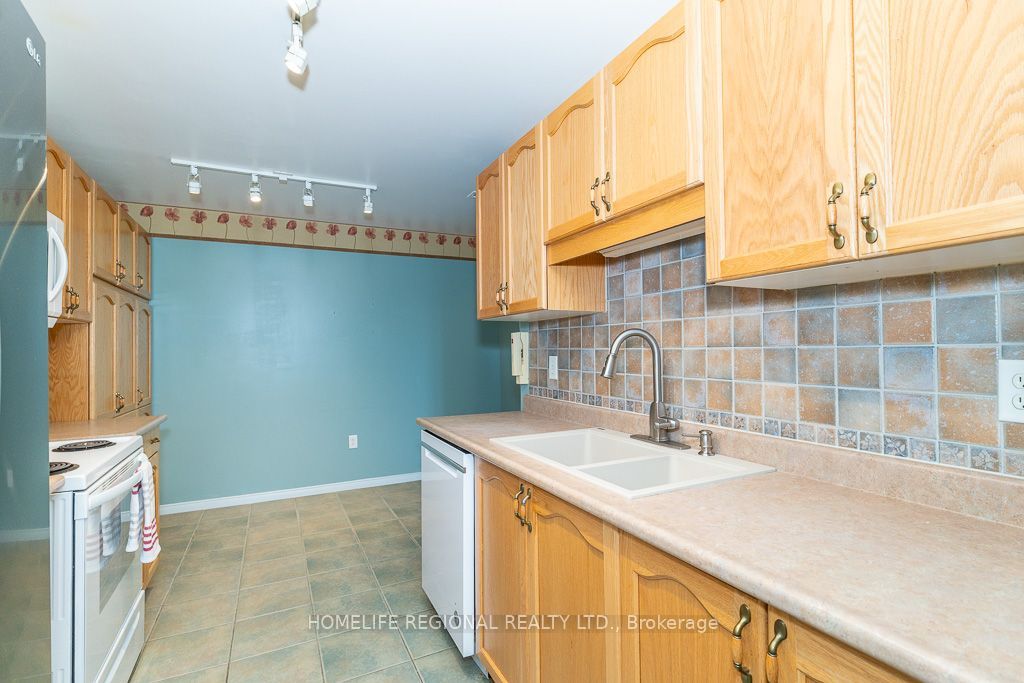 2085 Amherst Heights Drive 611 Property Photo 18