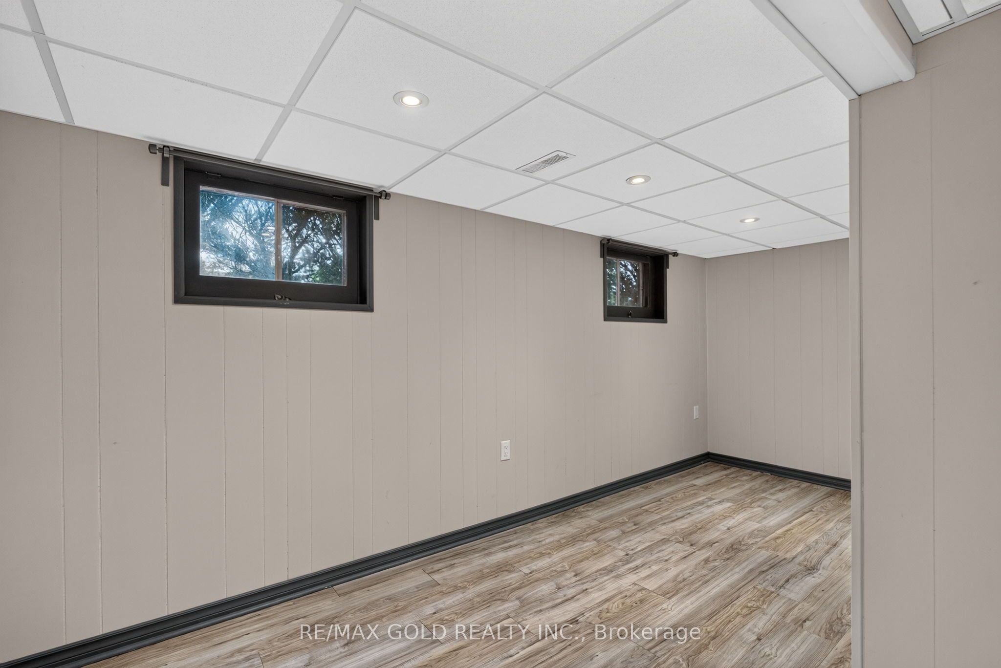 18 Esplanade Road Property Photo 28