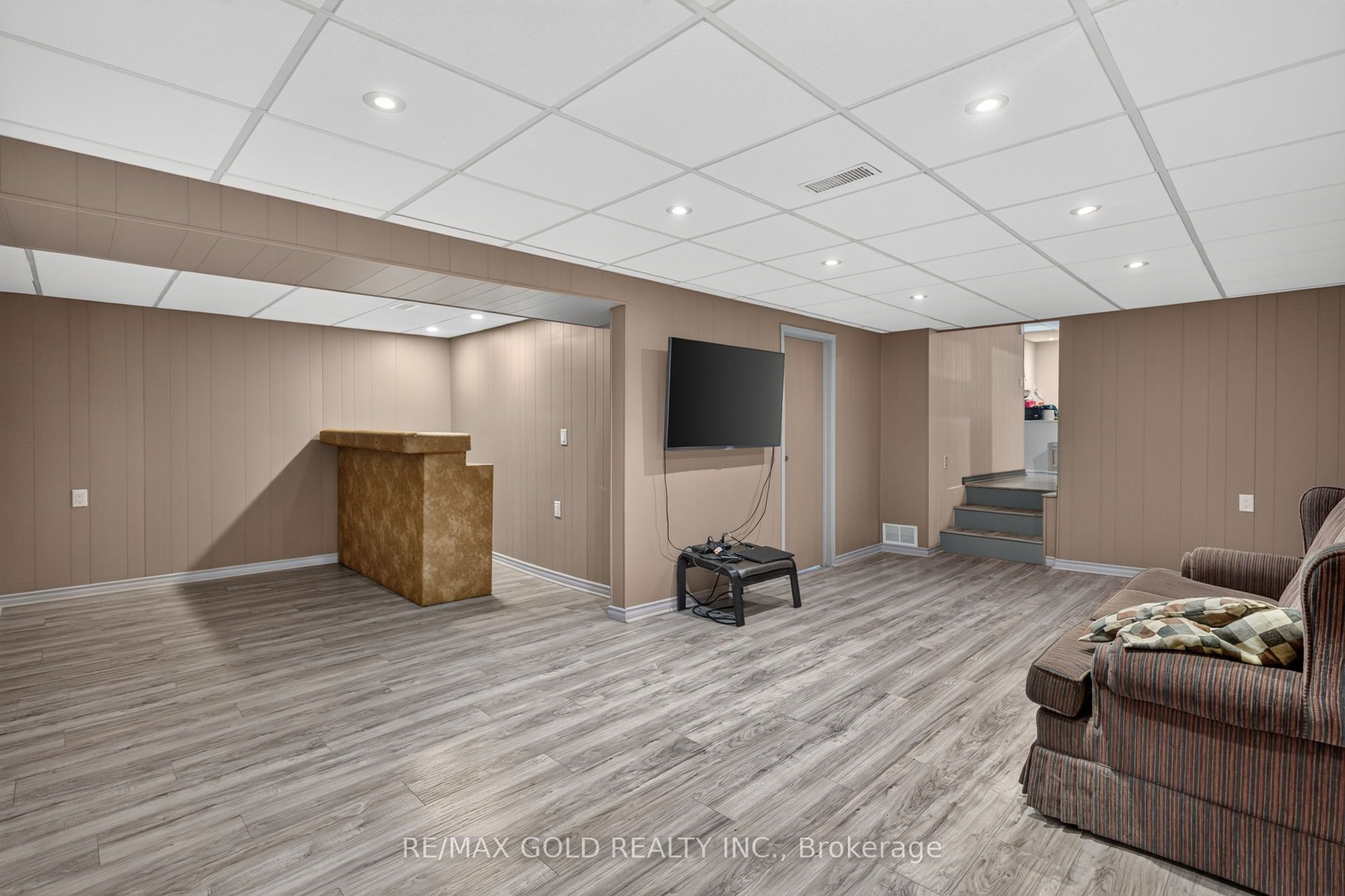 18 Esplanade Road Property Photo 38