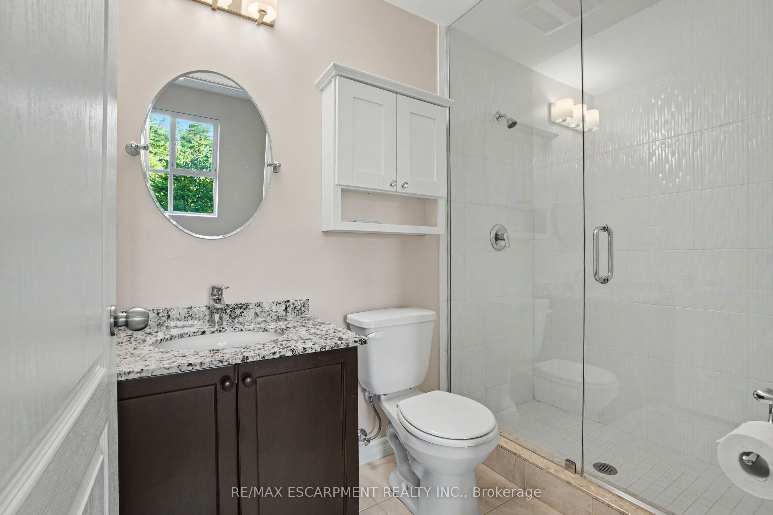34 Plains Road E 206 Property Photo 14