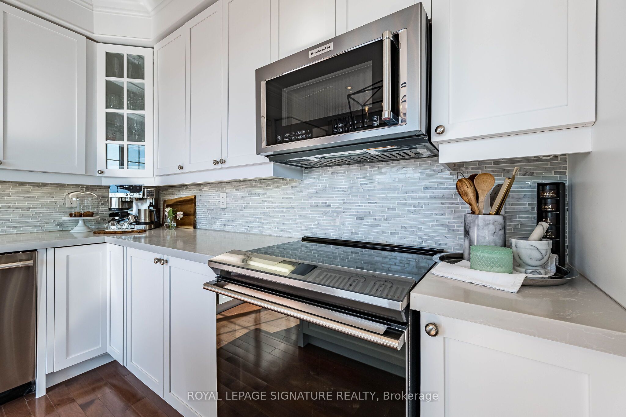 854 Cousens Terrace Property Photo 17