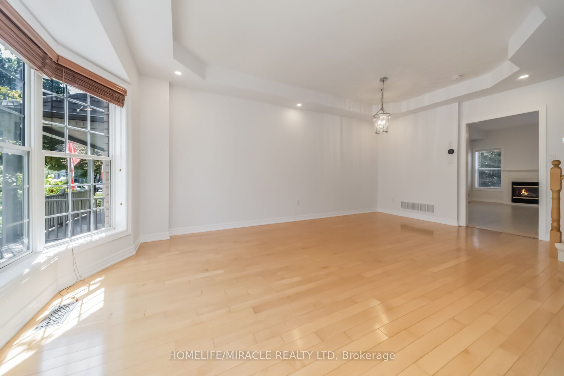 257 Gatwick Drive Property Photo 5