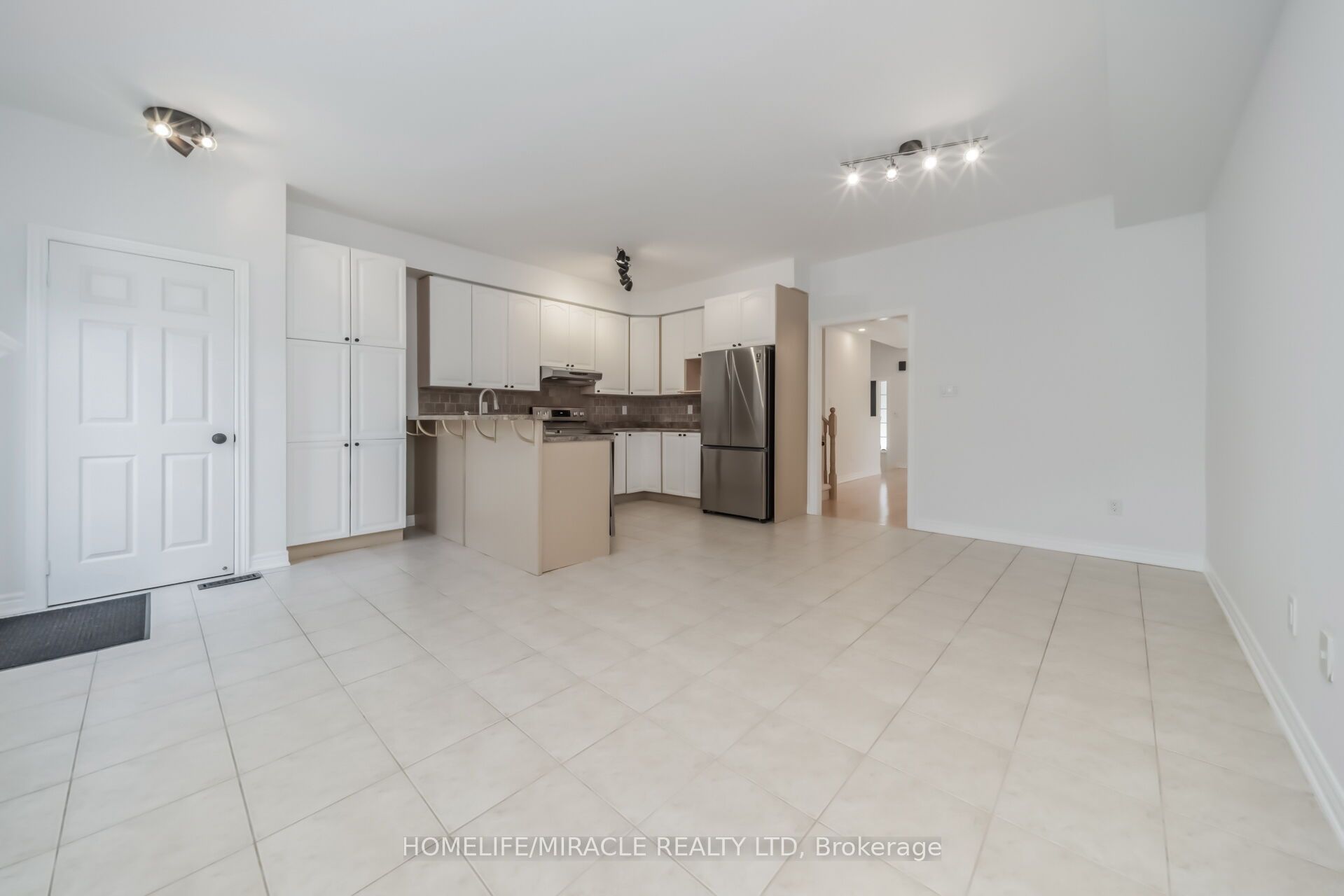 257 Gatwick Drive Property Photo 10