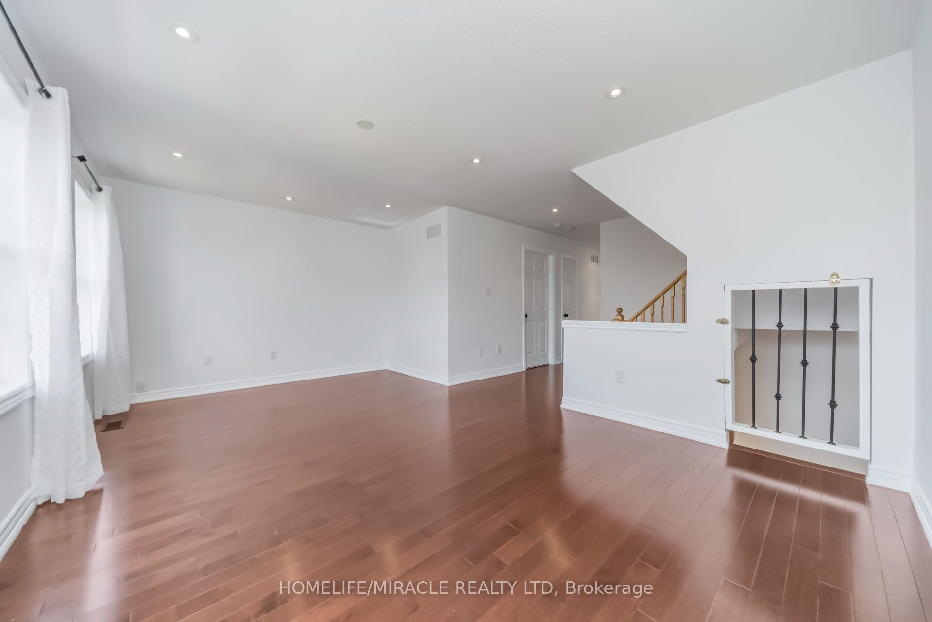 257 Gatwick Drive Property Photo 19