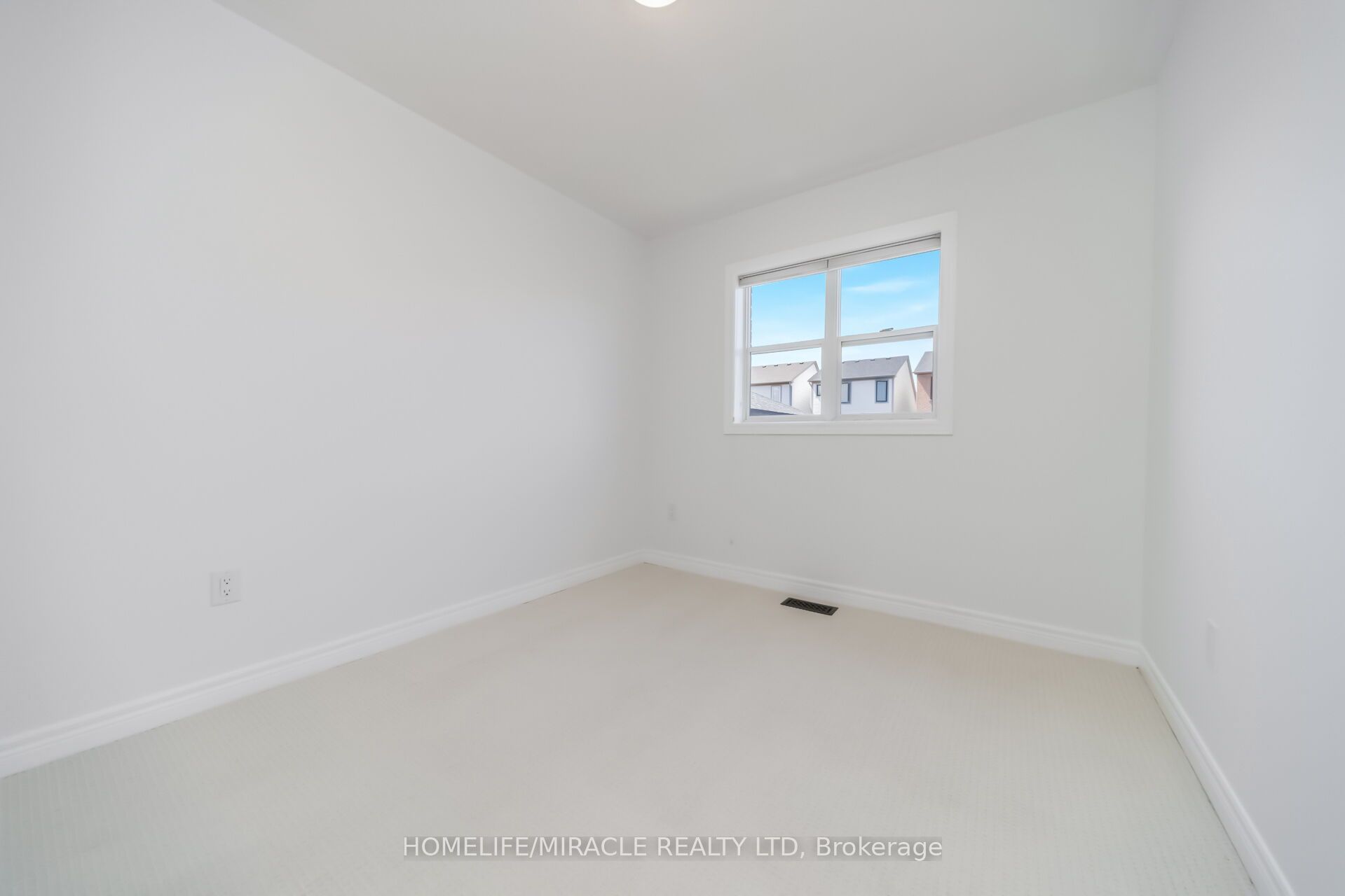 257 Gatwick Drive Property Photo 22