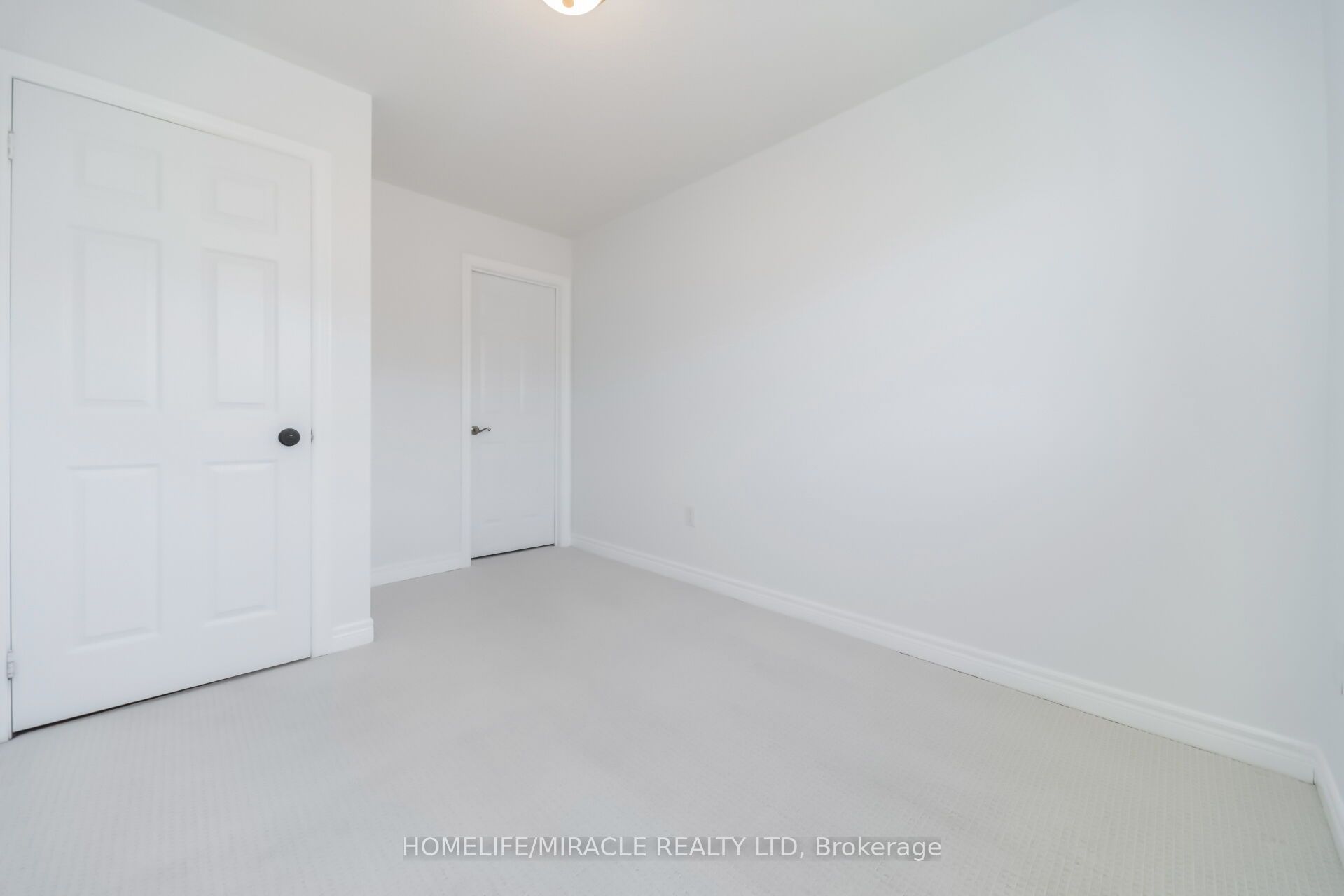 257 Gatwick Drive Property Photo 23