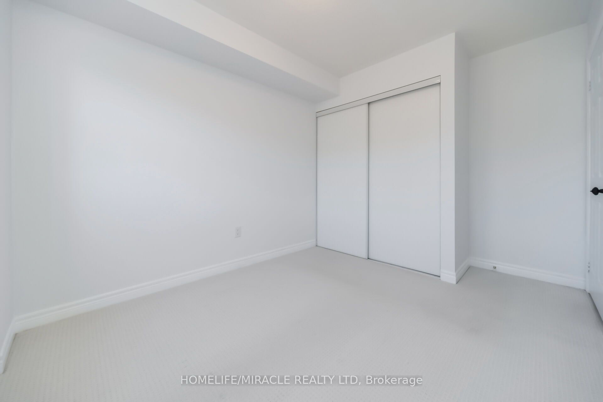 257 Gatwick Drive Property Photo 26