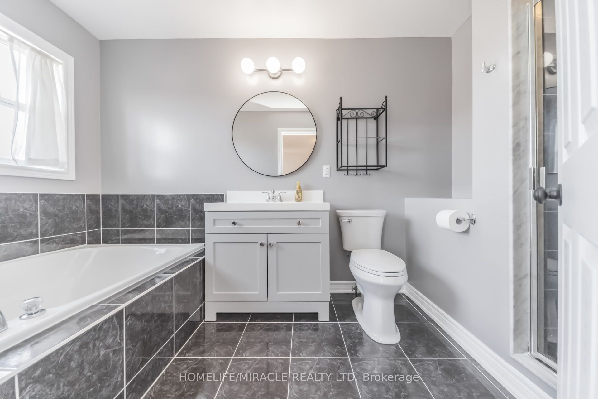 257 Gatwick Drive Property Photo 31