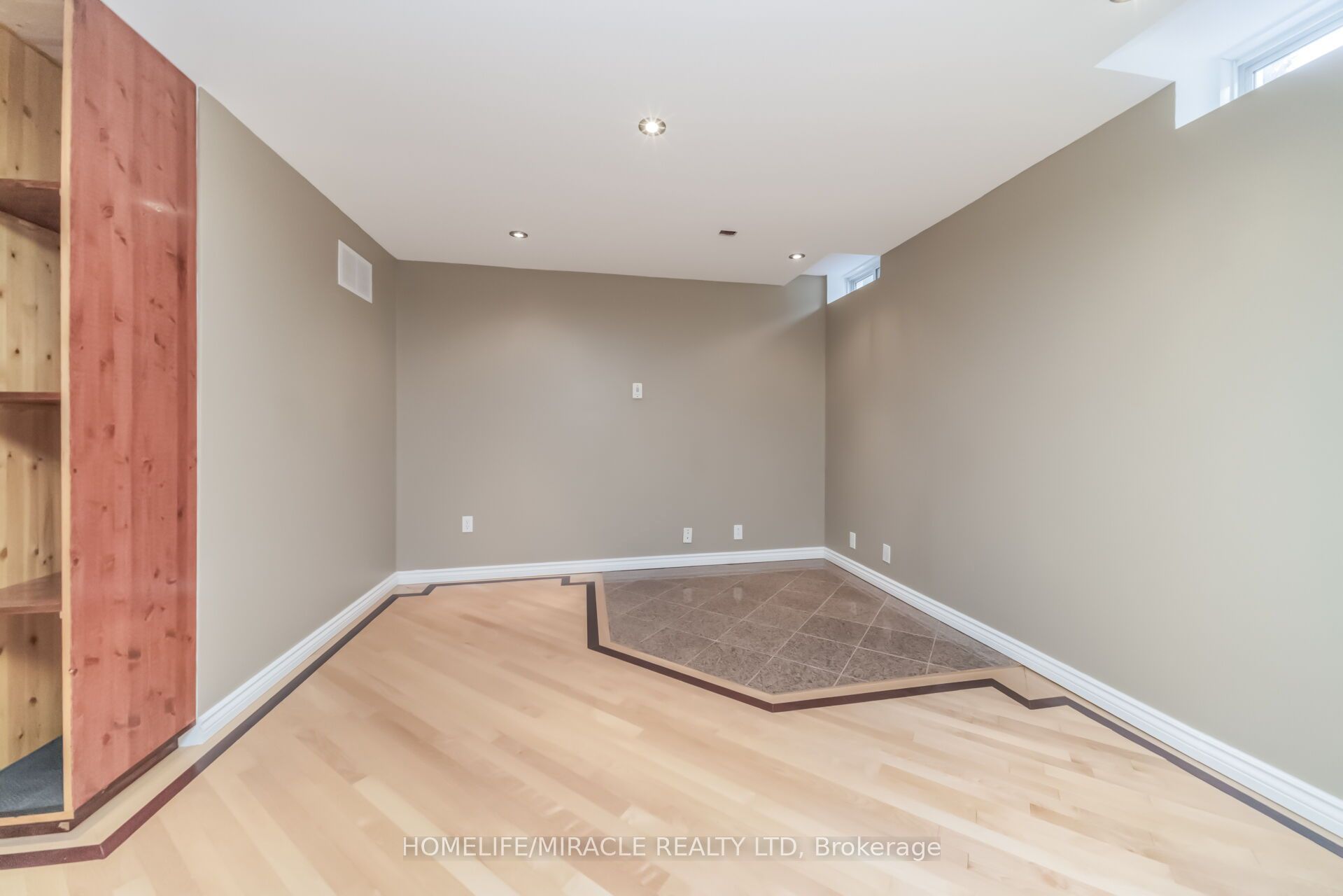 257 Gatwick Drive Property Photo 38
