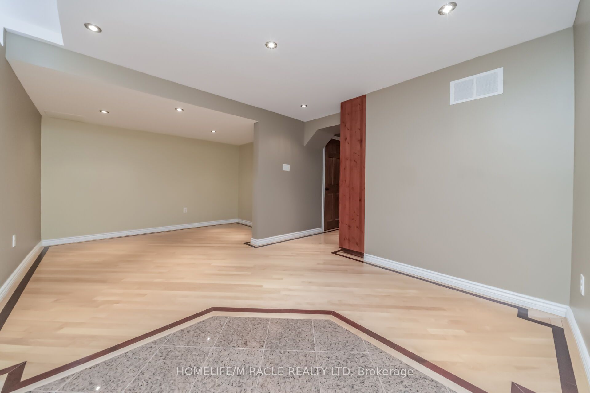 257 Gatwick Drive Property Photo 40