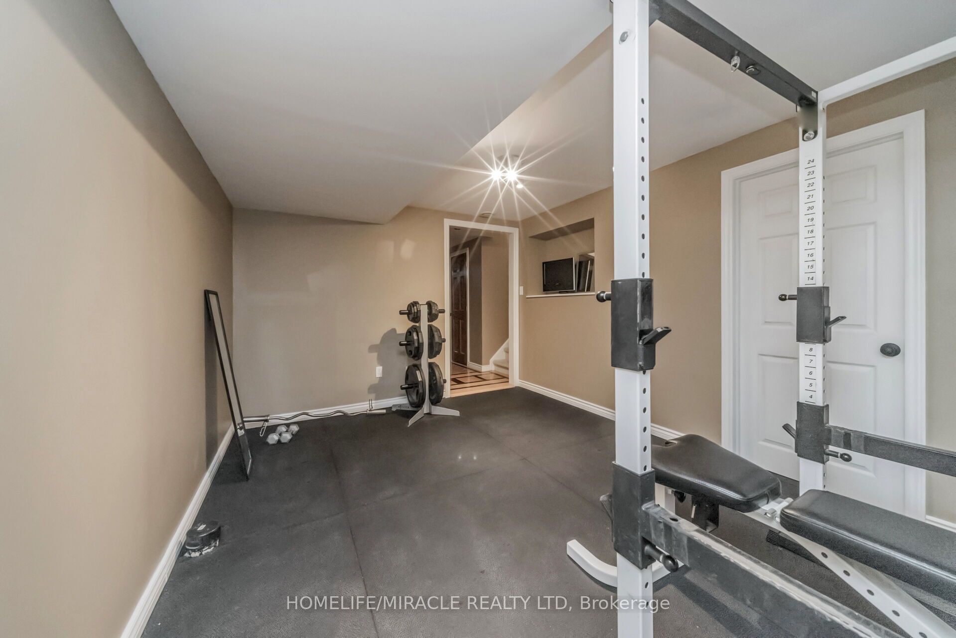 257 Gatwick Drive Property Photo 42