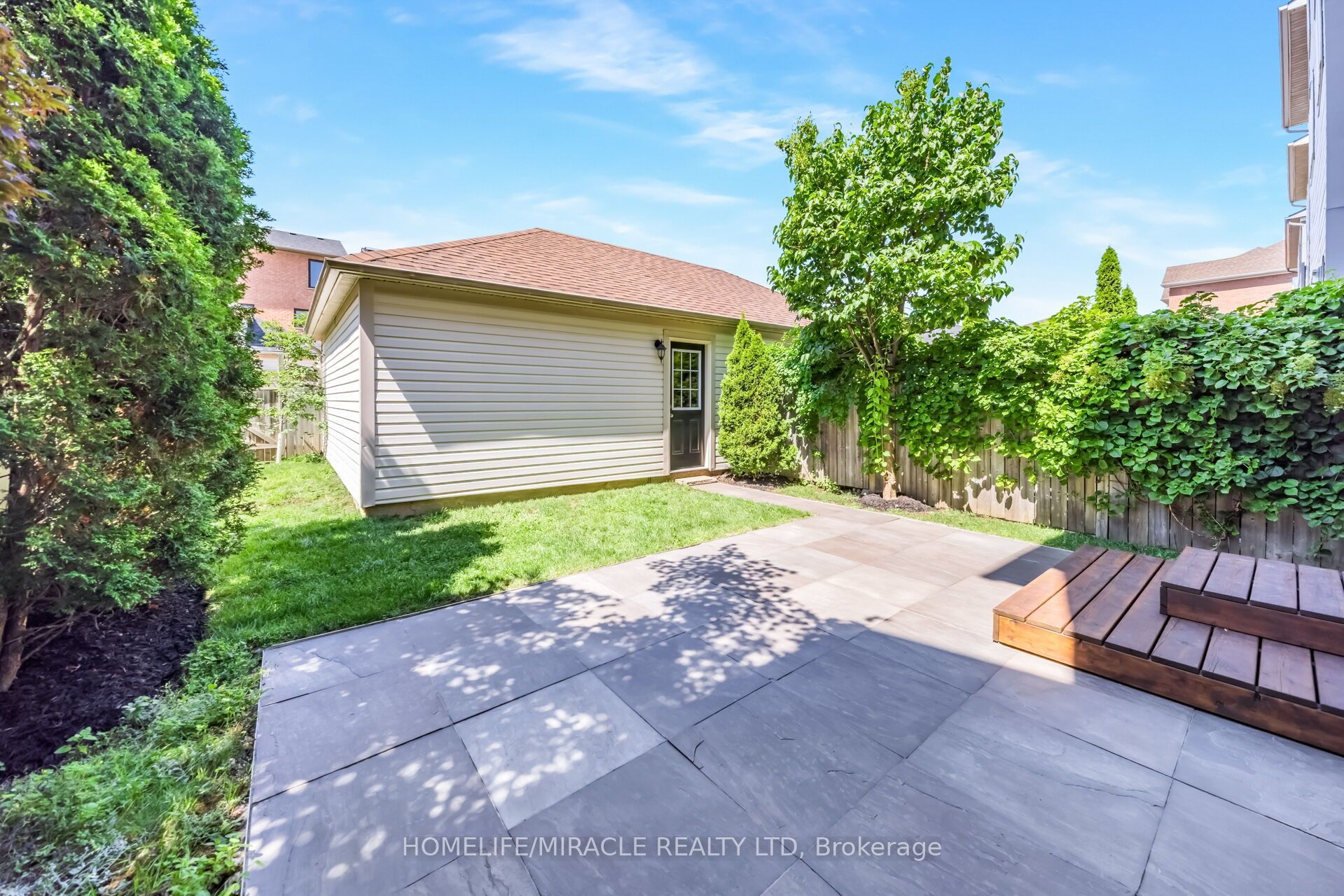 257 Gatwick Drive Property Photo 48