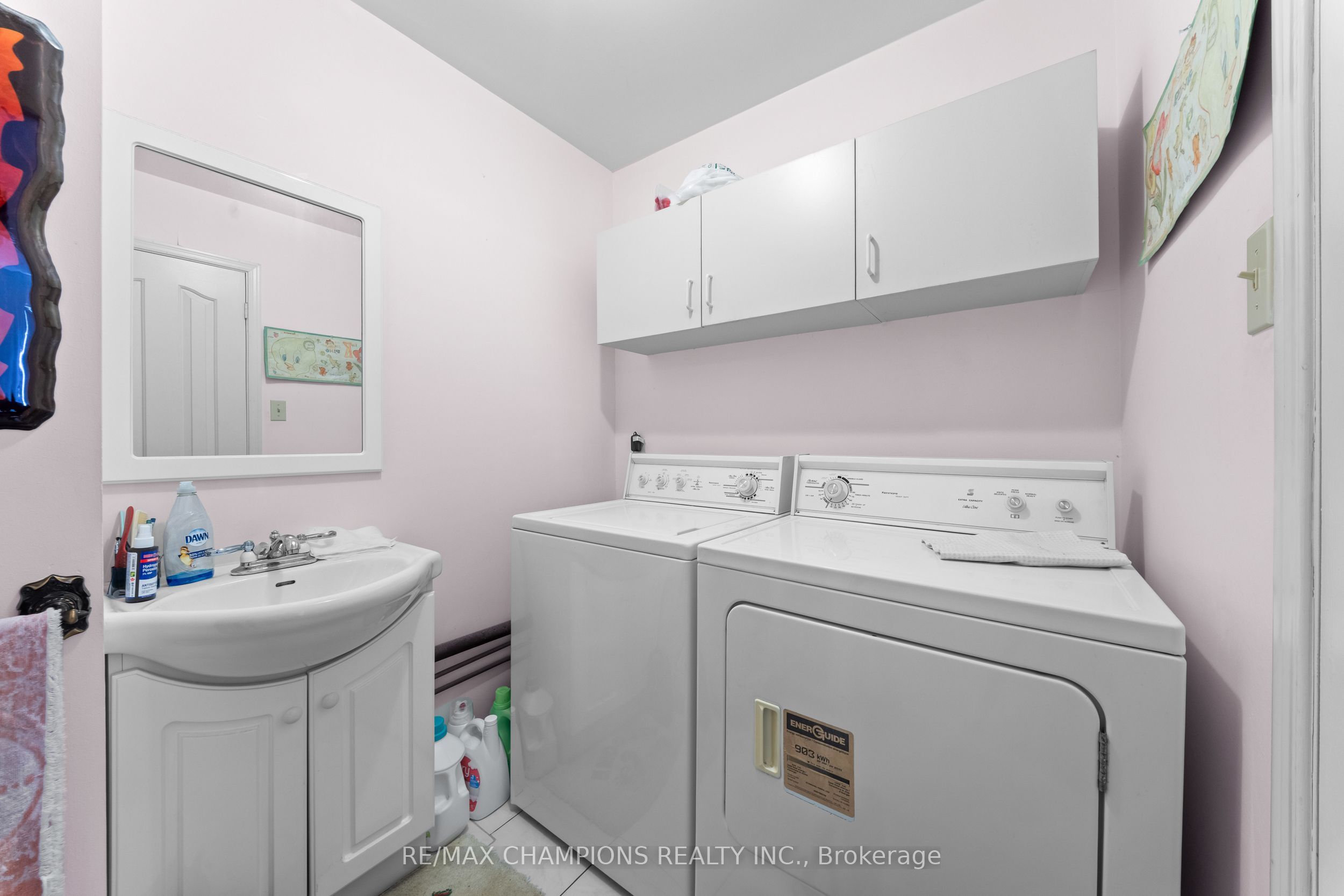 4047 Countryside Drive E Property Photo 24