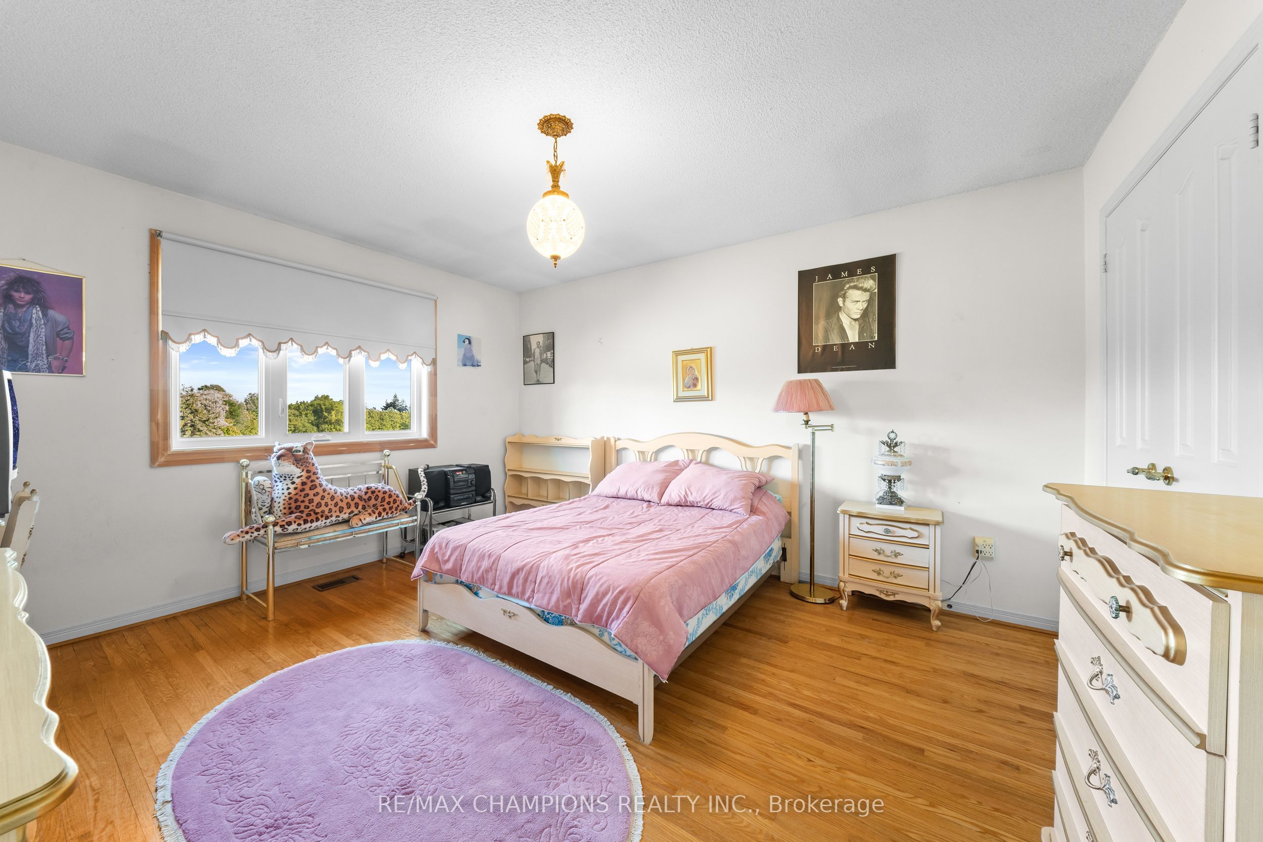 4047 Countryside Drive E Property Photo 34