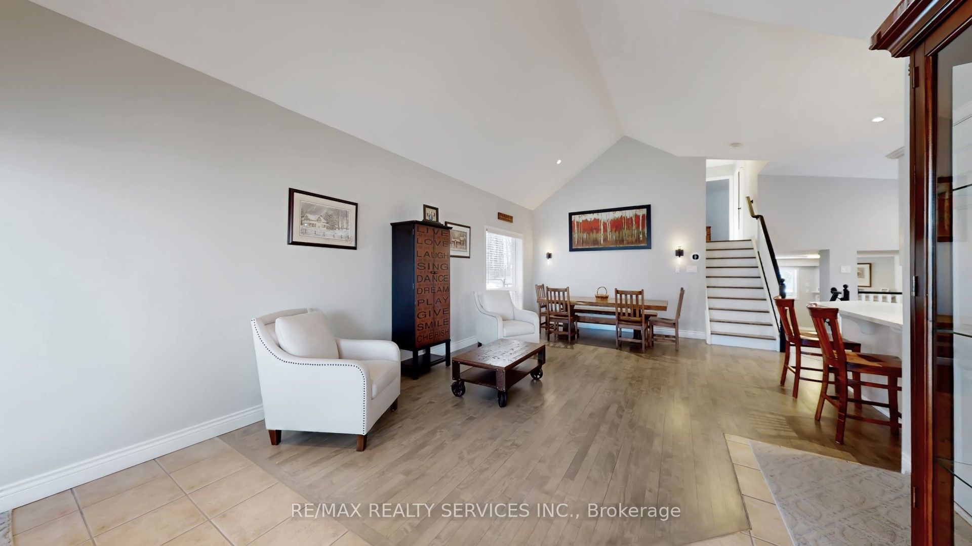 37 Abbey Road Property Photo 4