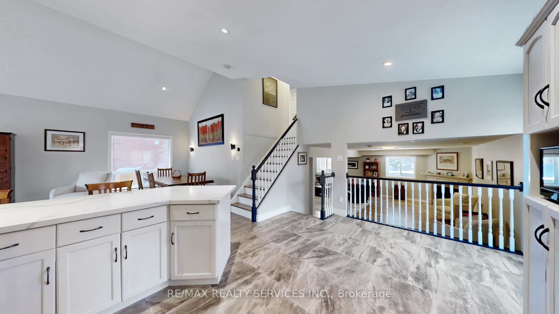 37 Abbey Road Property Photo 13