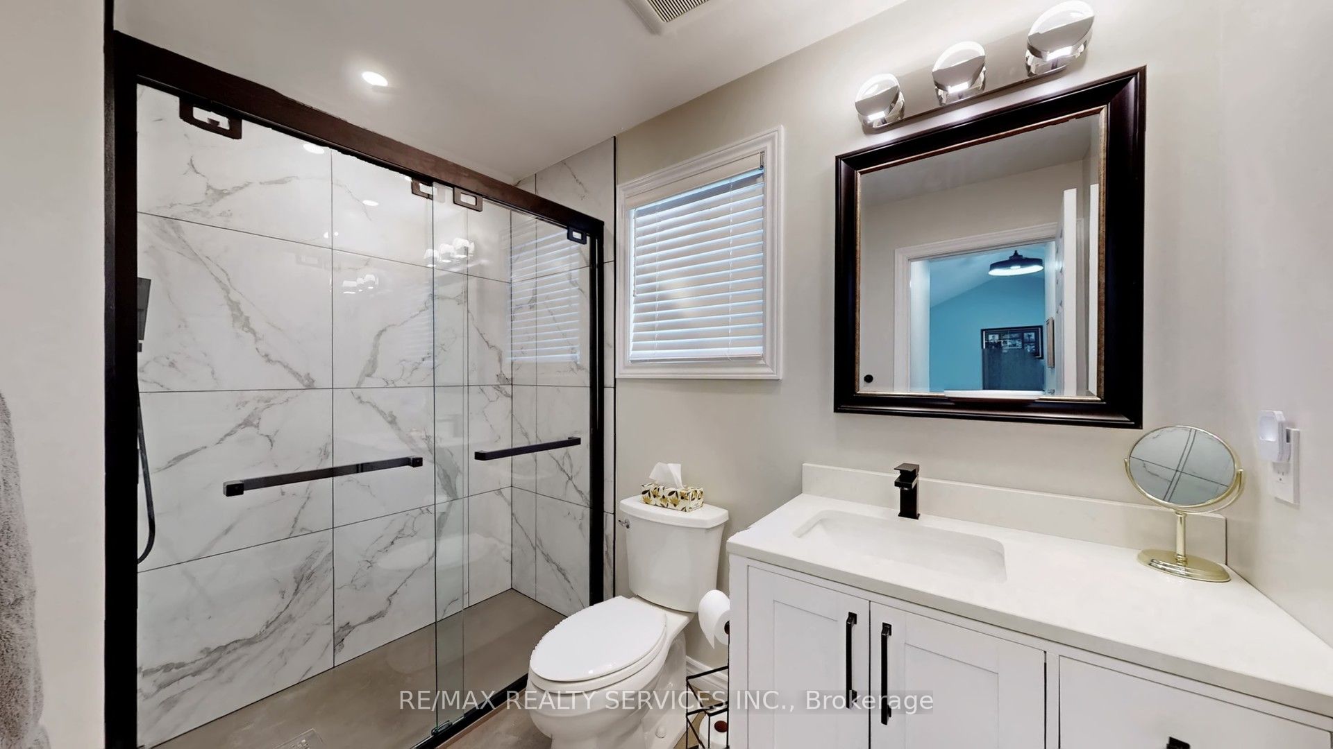 37 Abbey Road Property Photo 17