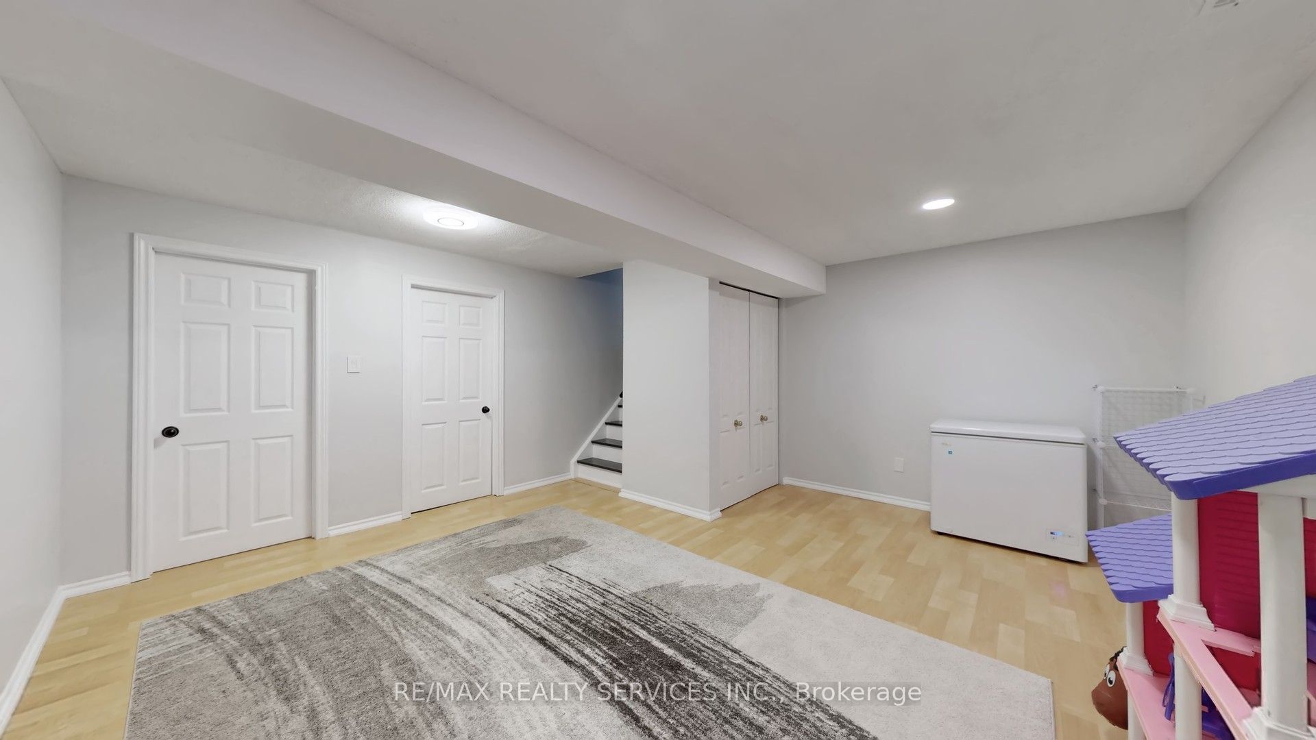 37 Abbey Road Property Photo 34