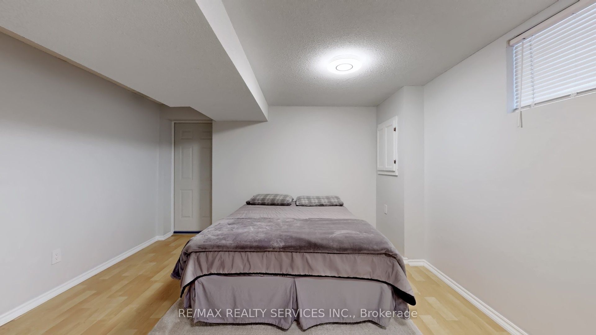 37 Abbey Road Property Photo 36