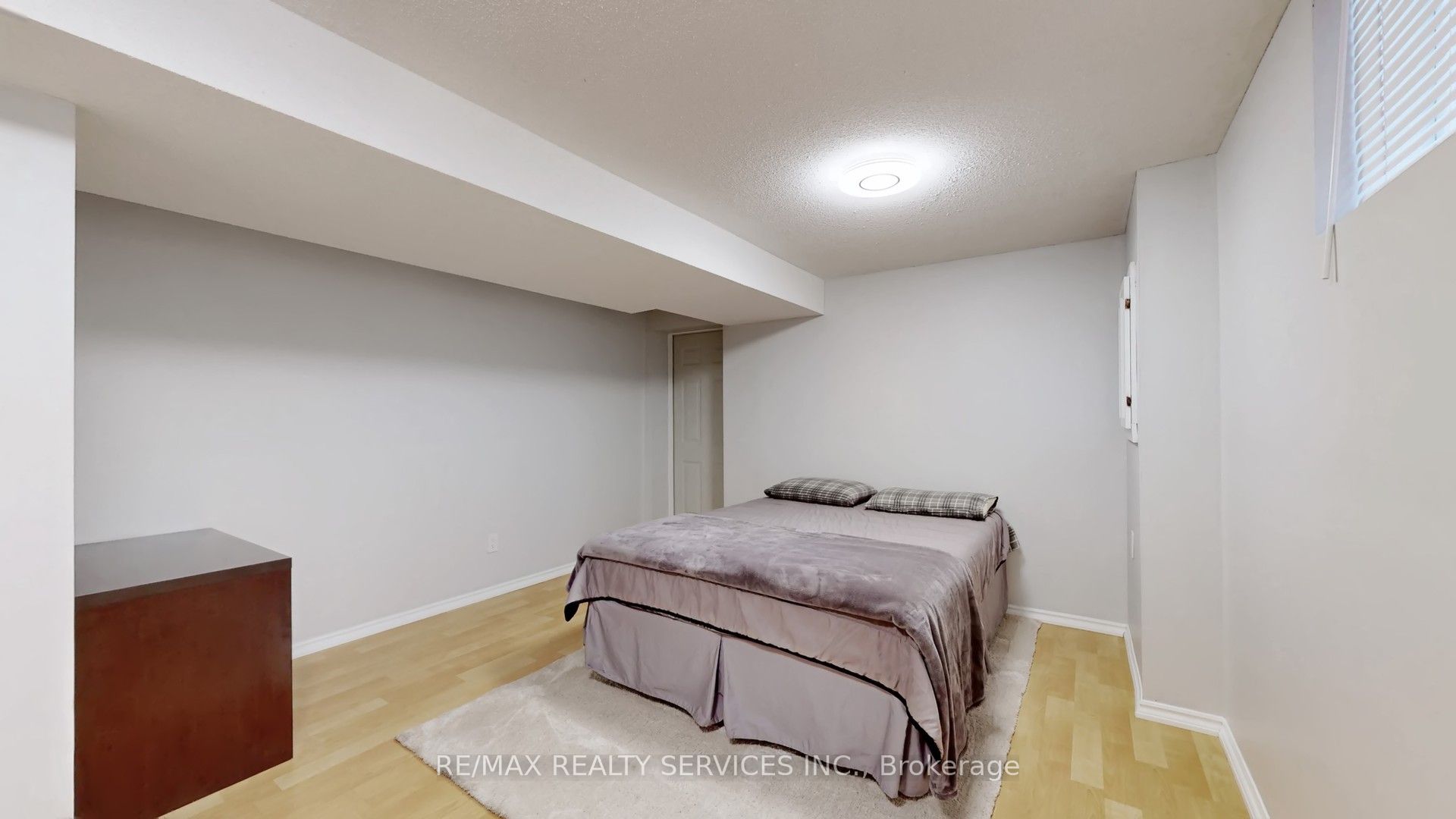 37 Abbey Road Property Photo 38