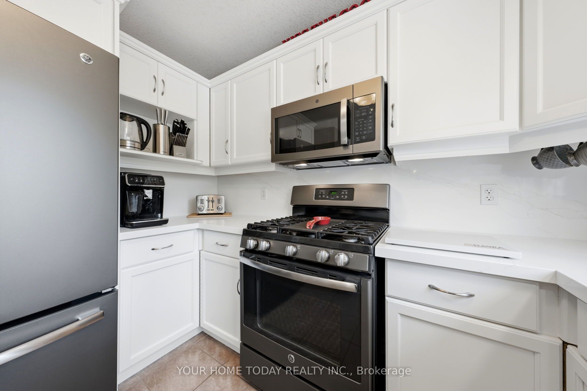9 Kenney Street Property Photo 14