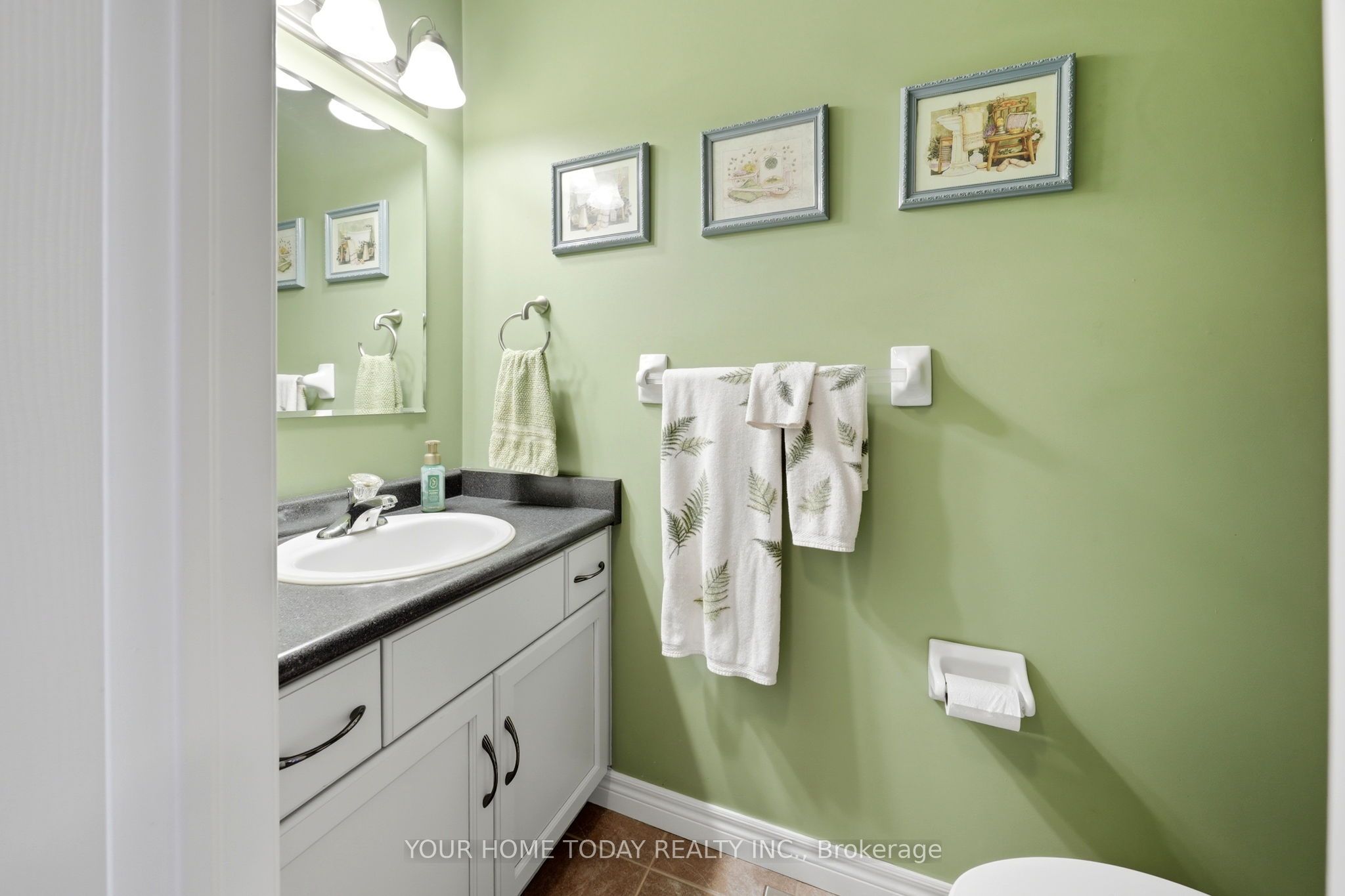 9 Kenney Street Property Photo 17