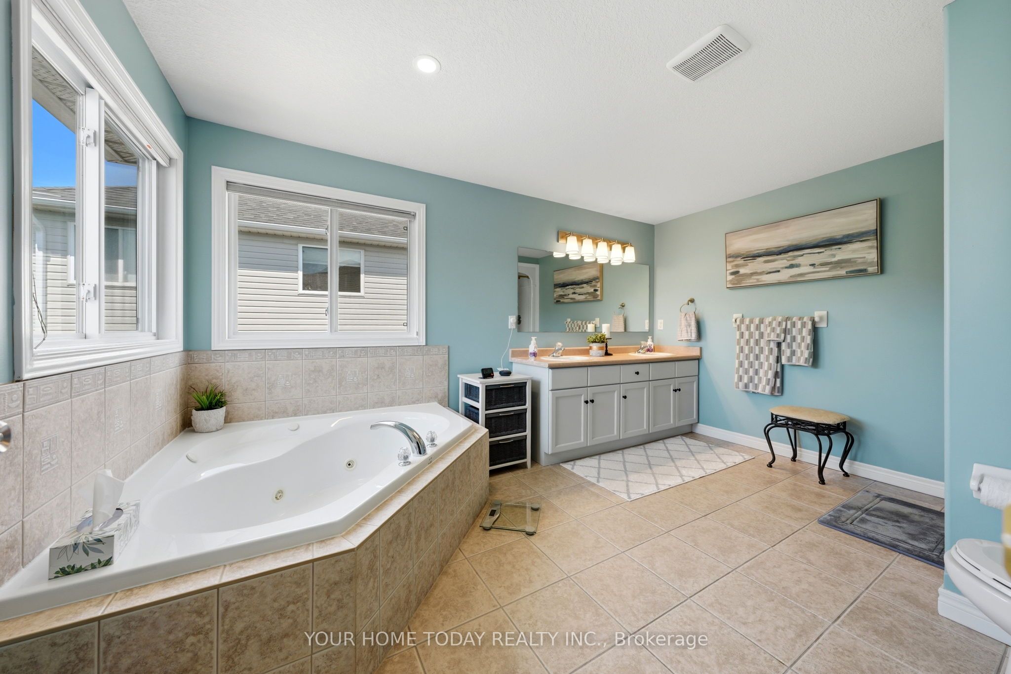9 Kenney Street Property Photo 20