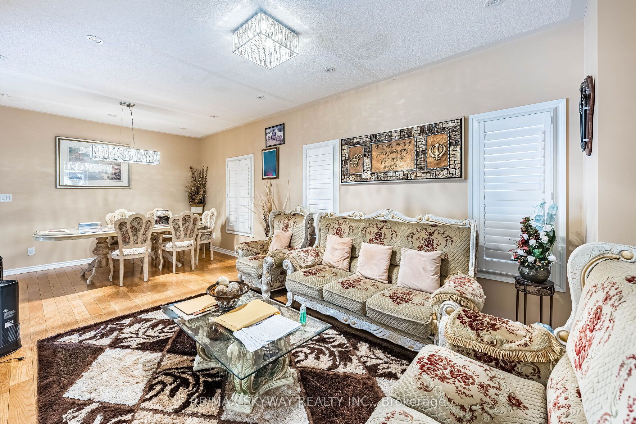 18 Long Meadow Road Property Photo 7