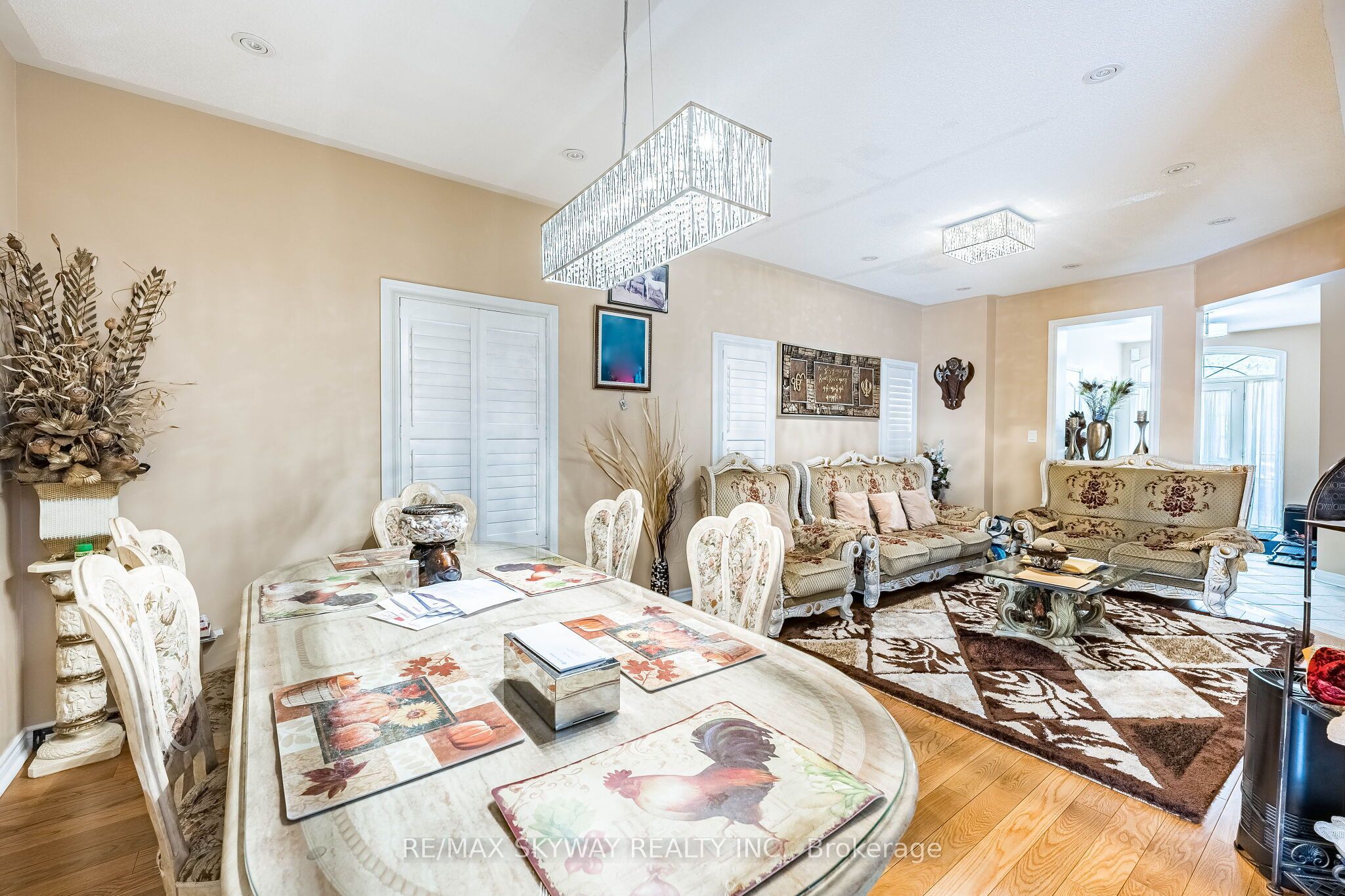 18 Long Meadow Road Property Photo 9