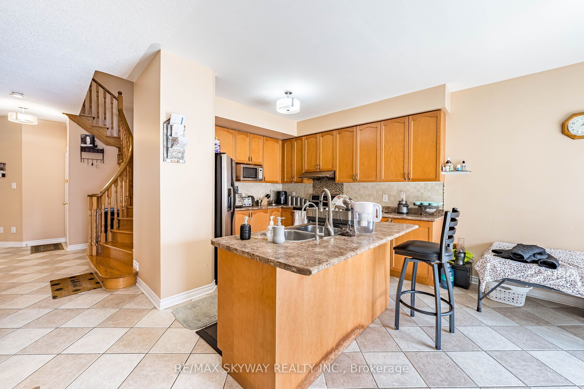 18 Long Meadow Road Property Photo 11