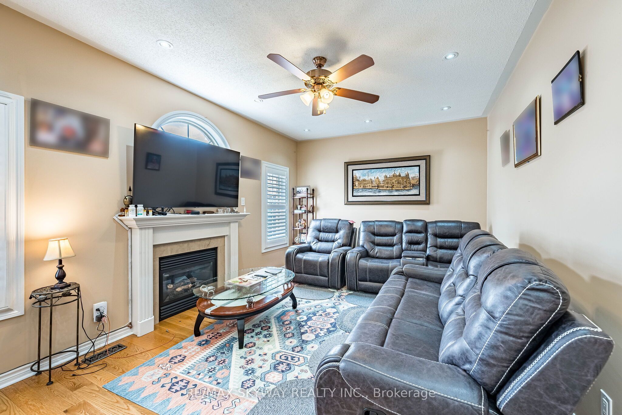 18 Long Meadow Road Property Photo 15