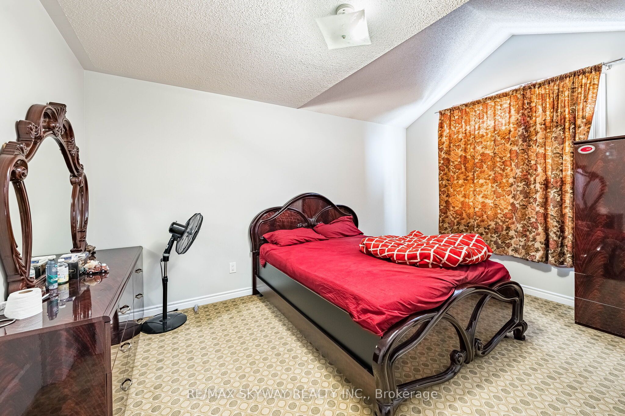 18 Long Meadow Road Property Photo 22