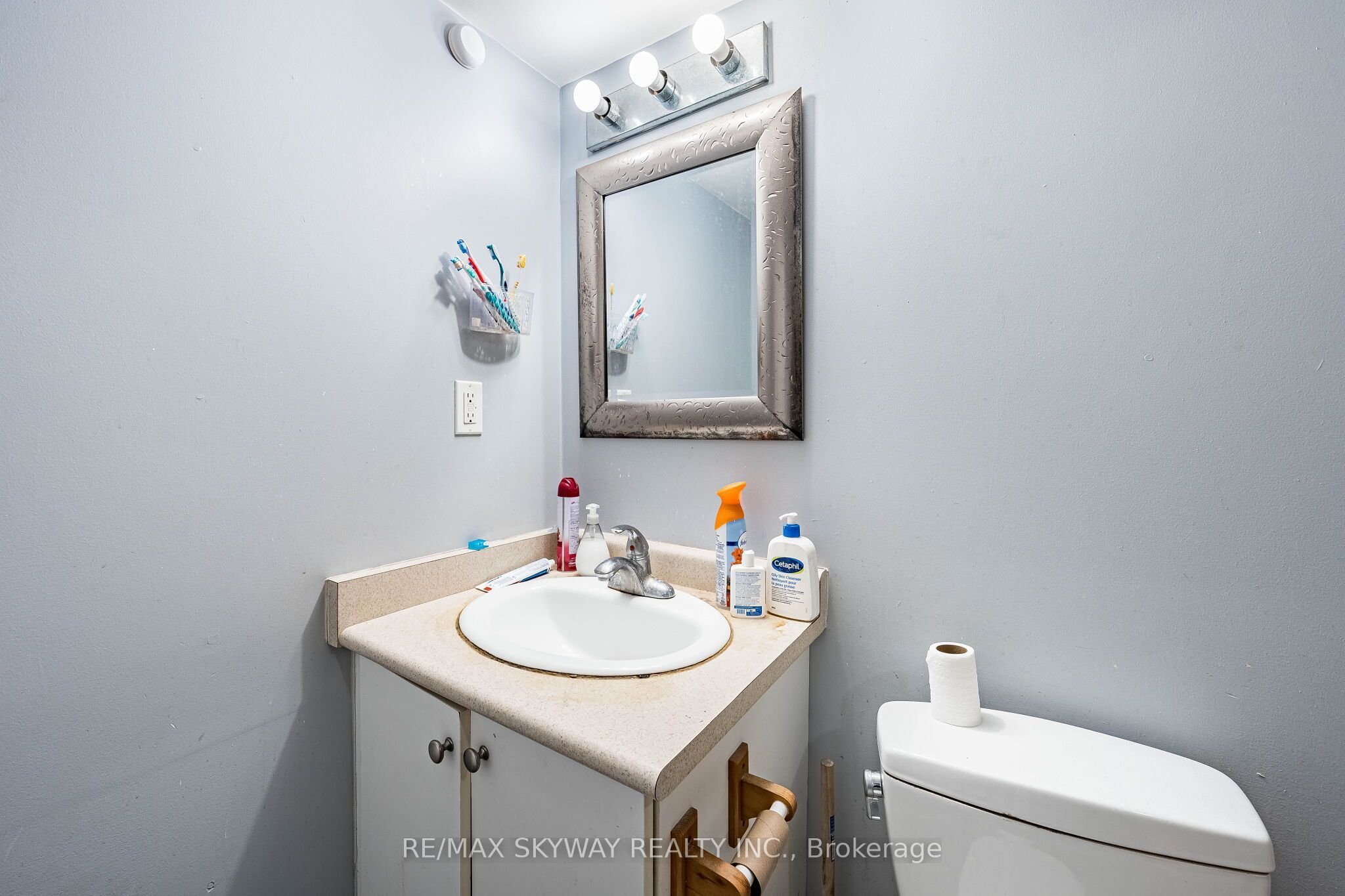 18 Long Meadow Road Property Photo 38