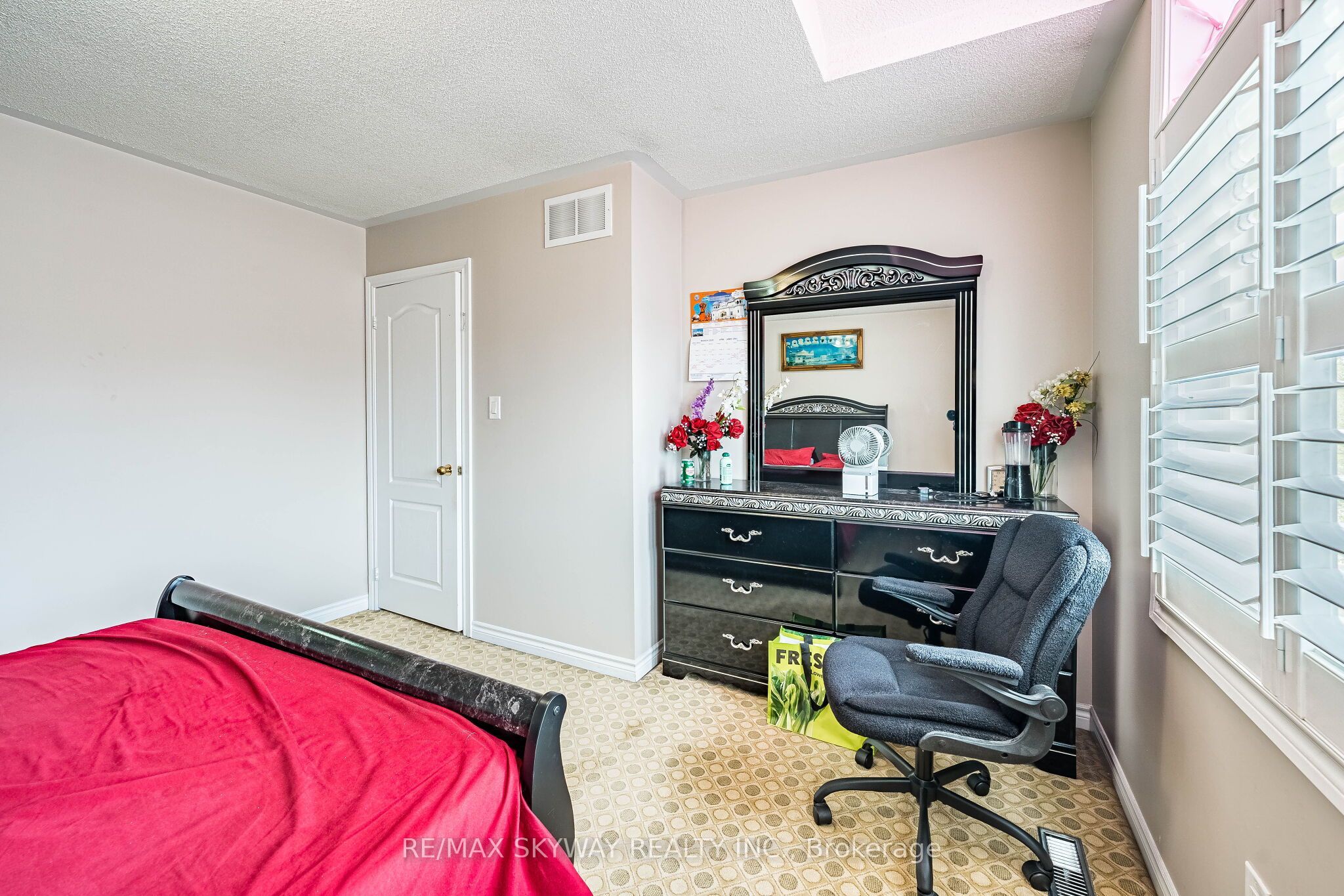 18 Long Meadow Road Property Photo 41