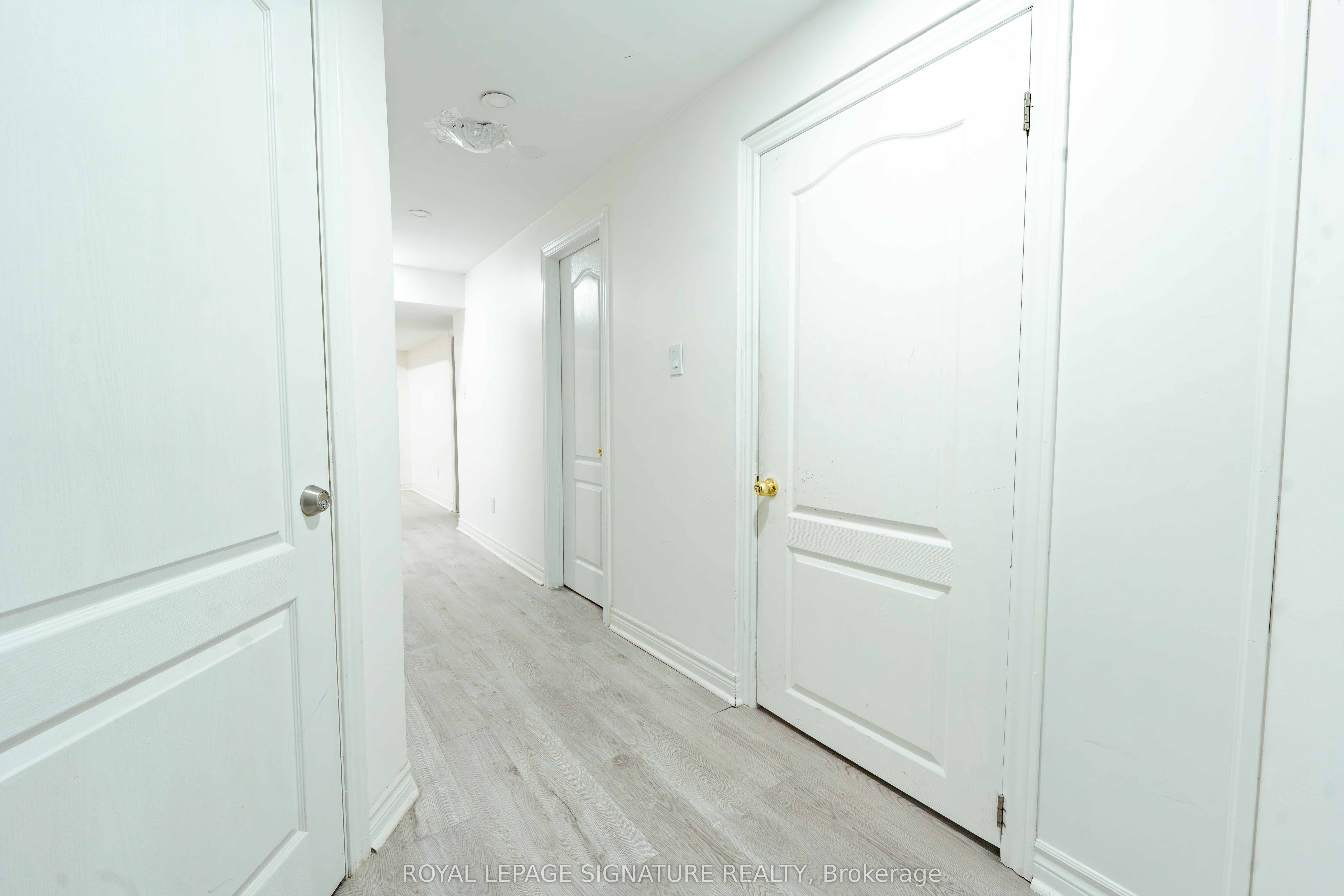 4742 Creditview Road Property Photo 5