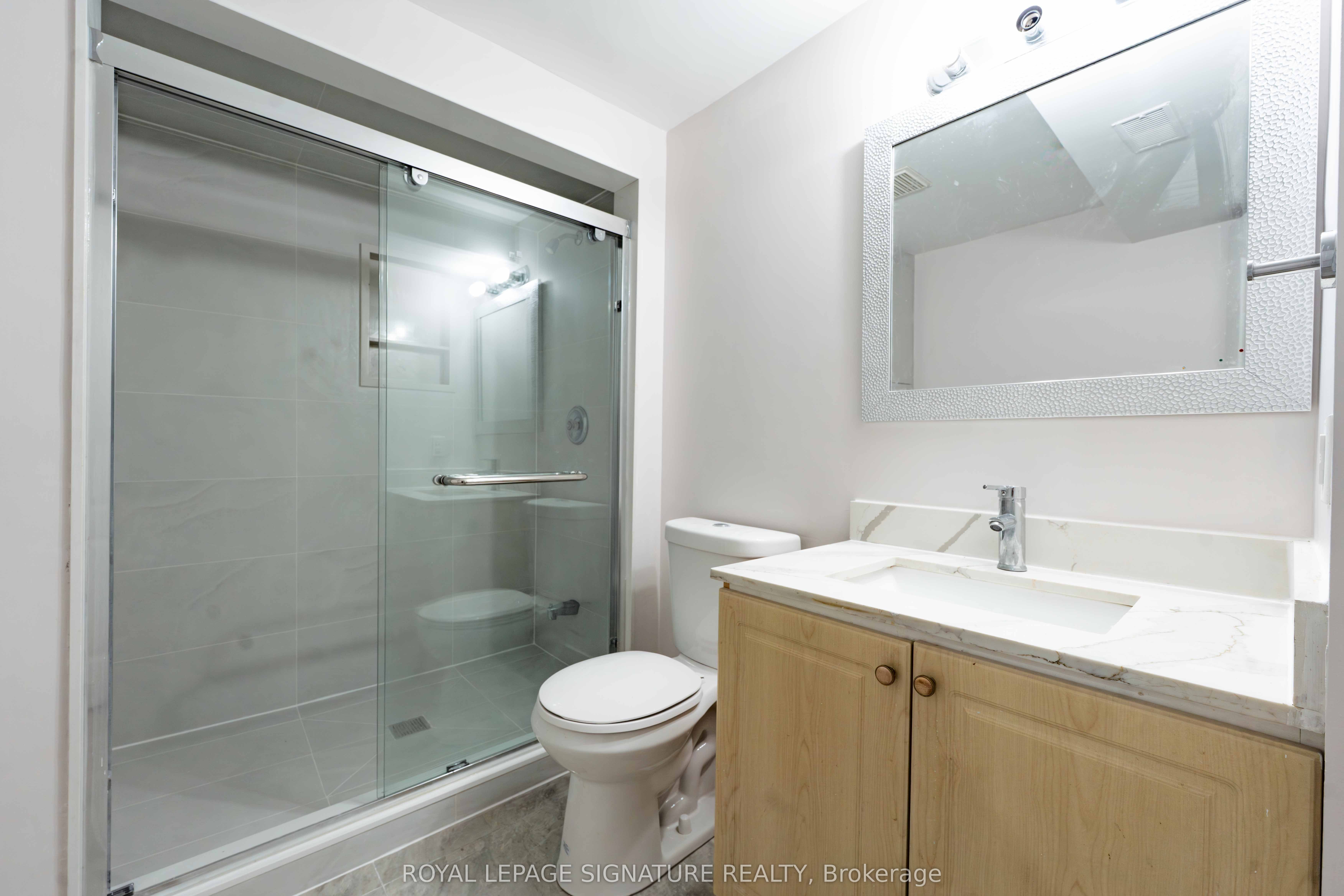 4742 Creditview Road Property Photo 15