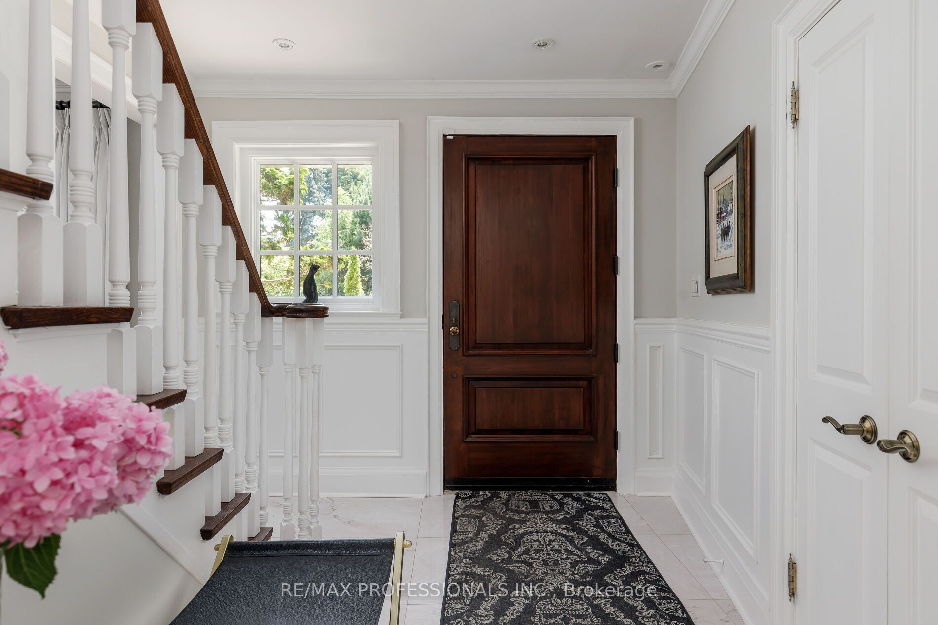 19 The Kingsway Property Photo 6