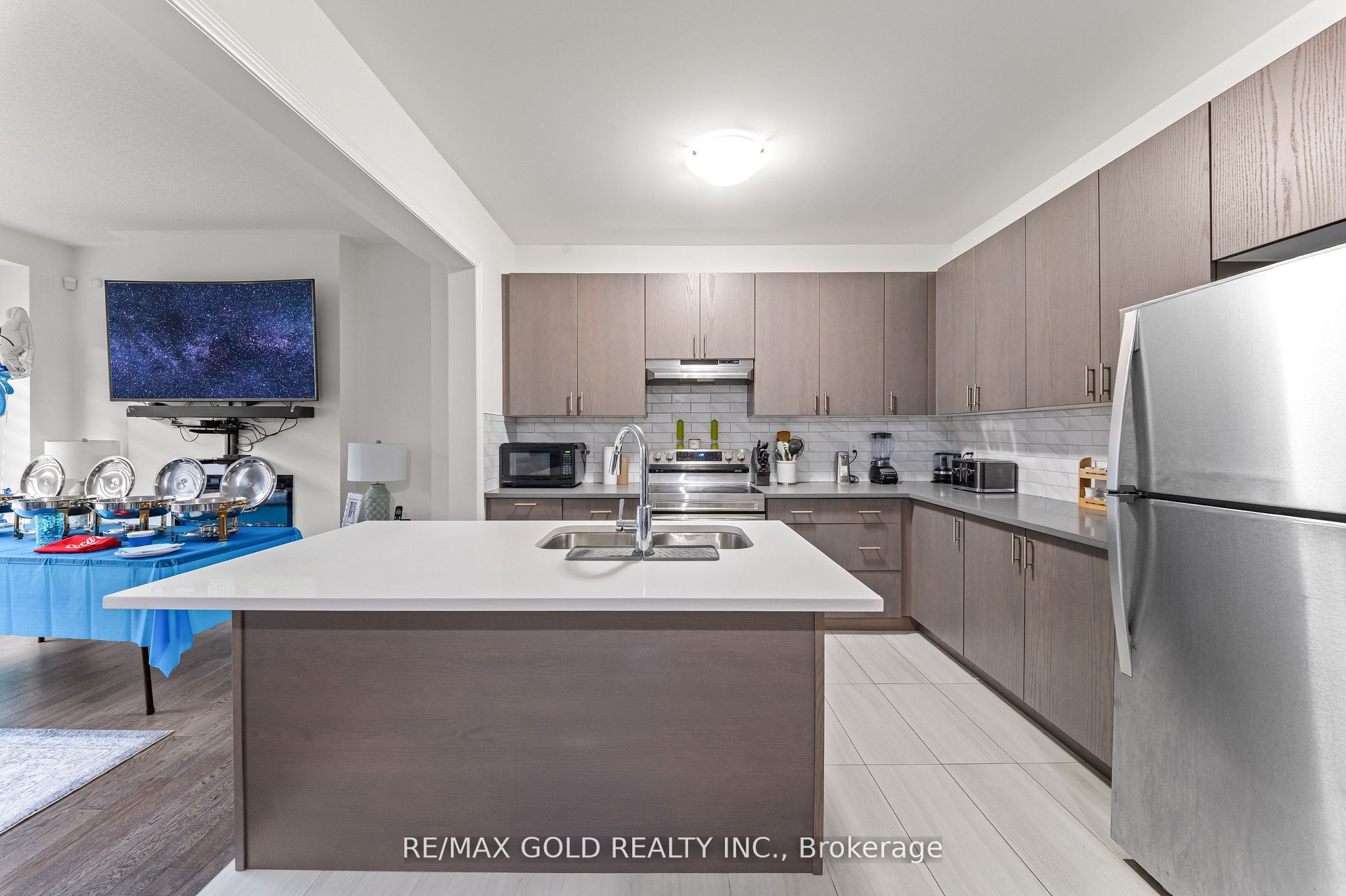 26 Del Grappa Street Property Photo 11