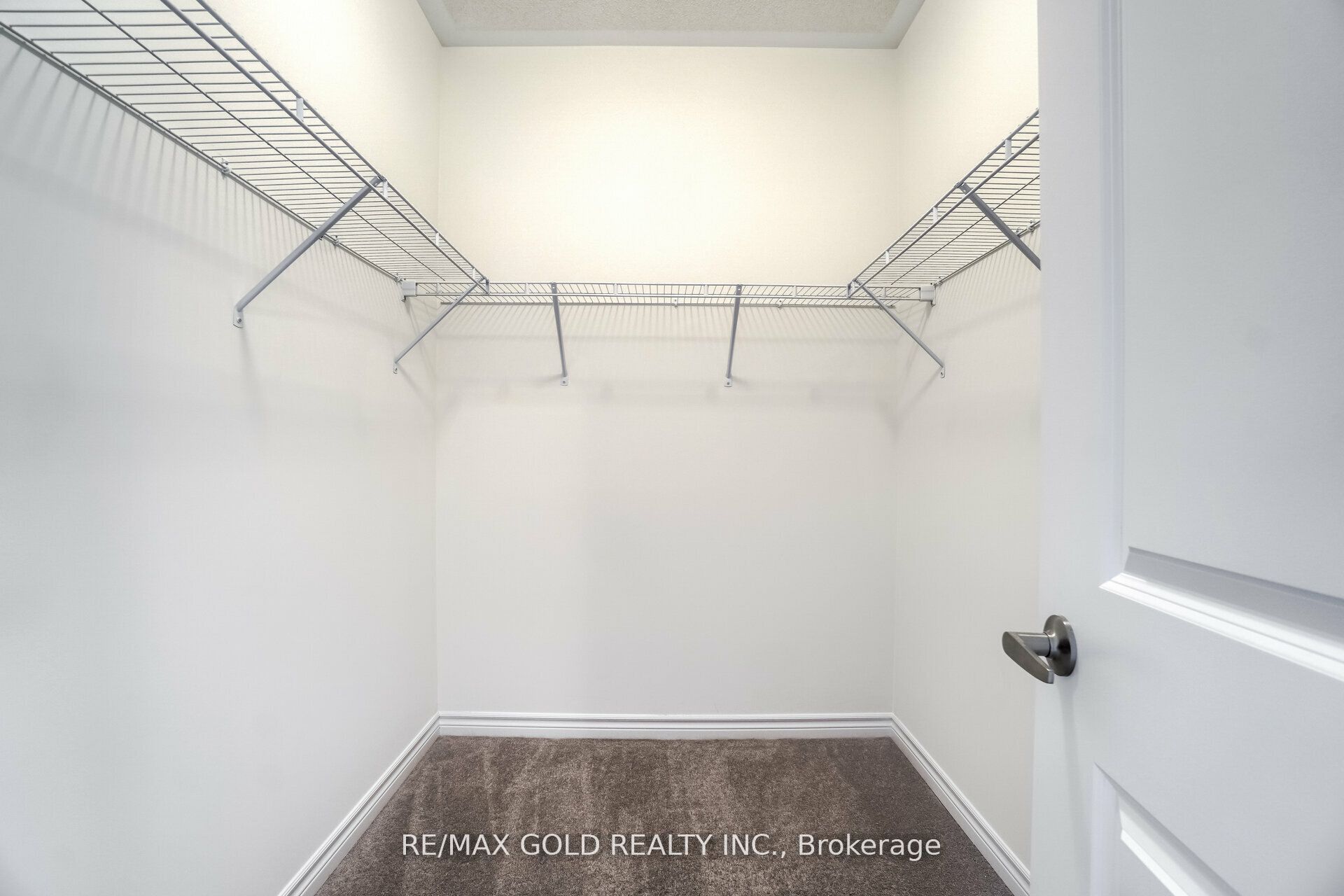 26 Del Grappa Street Property Photo 27