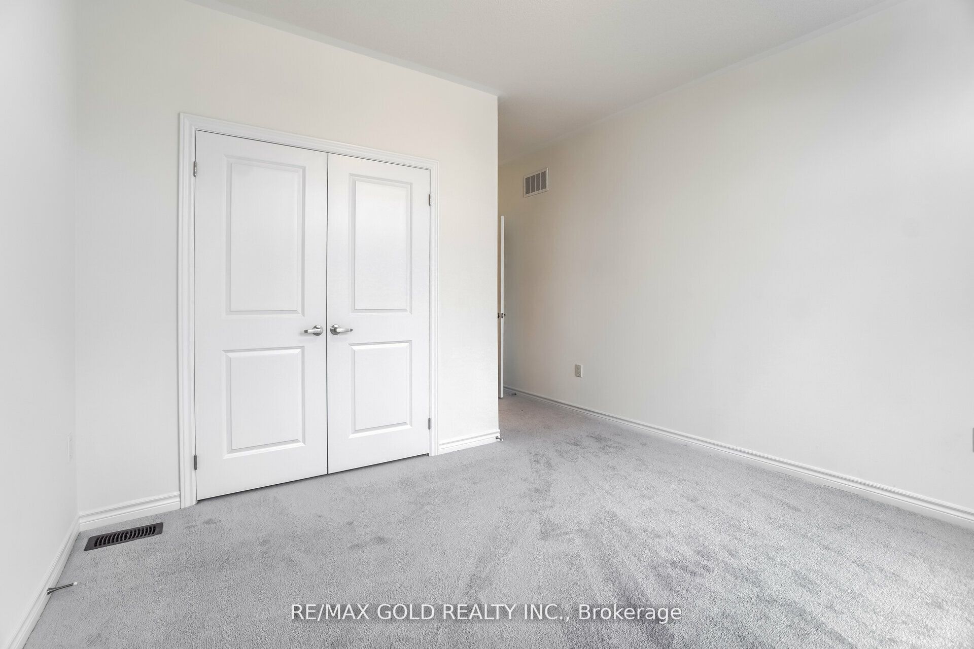 26 Del Grappa Street Property Photo 29